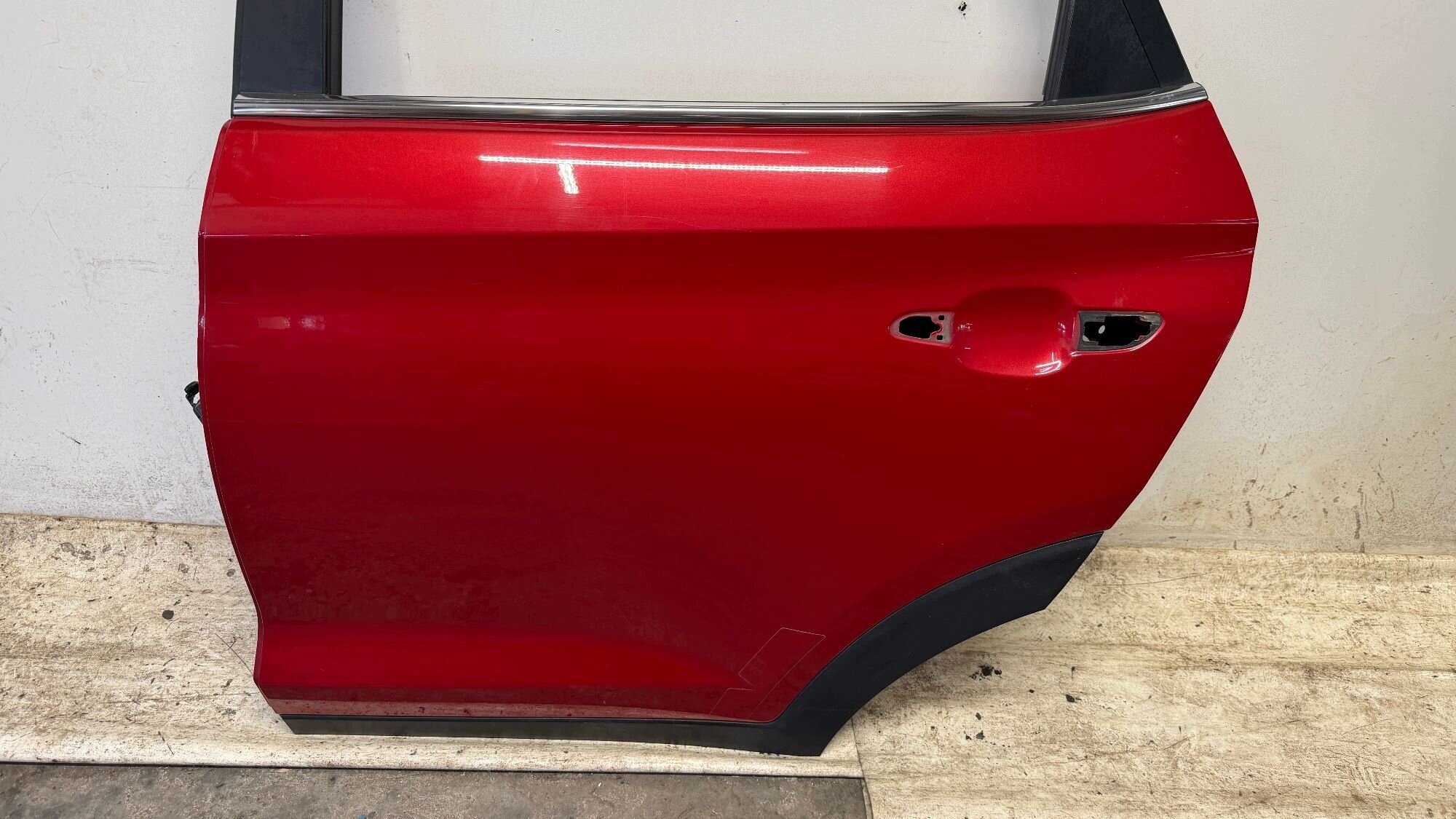 HYUNDAI TUCSON III door left left rear part rear. PR2 15-21