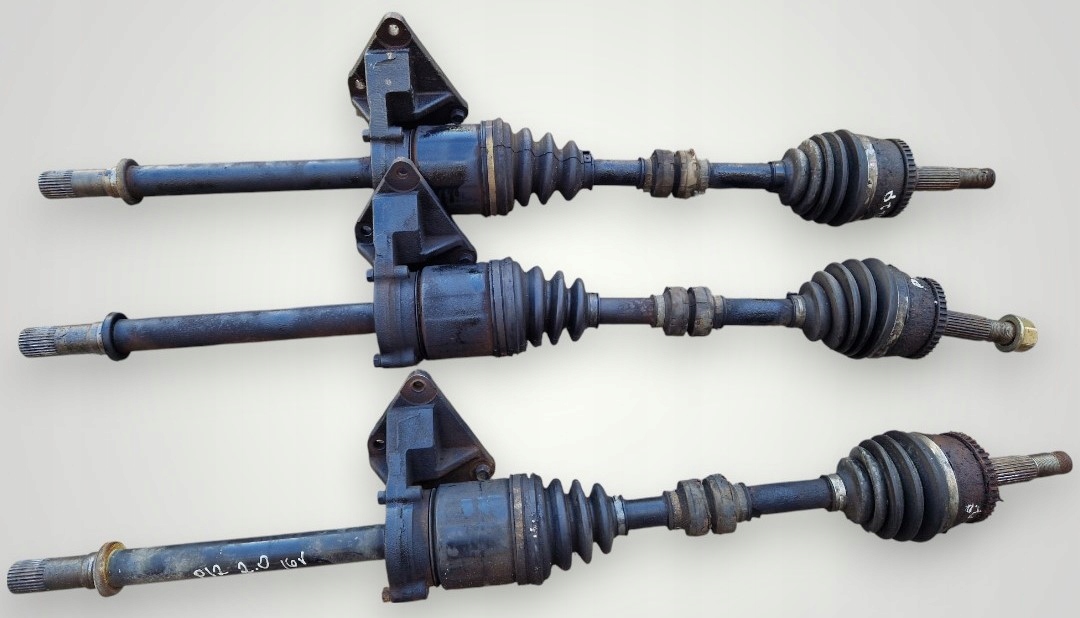 NISSAN PRIMERA P12 2.0 16V PODPORA PÓŁOŚ PRZEGUB PRAWA 8H315 MANUAL