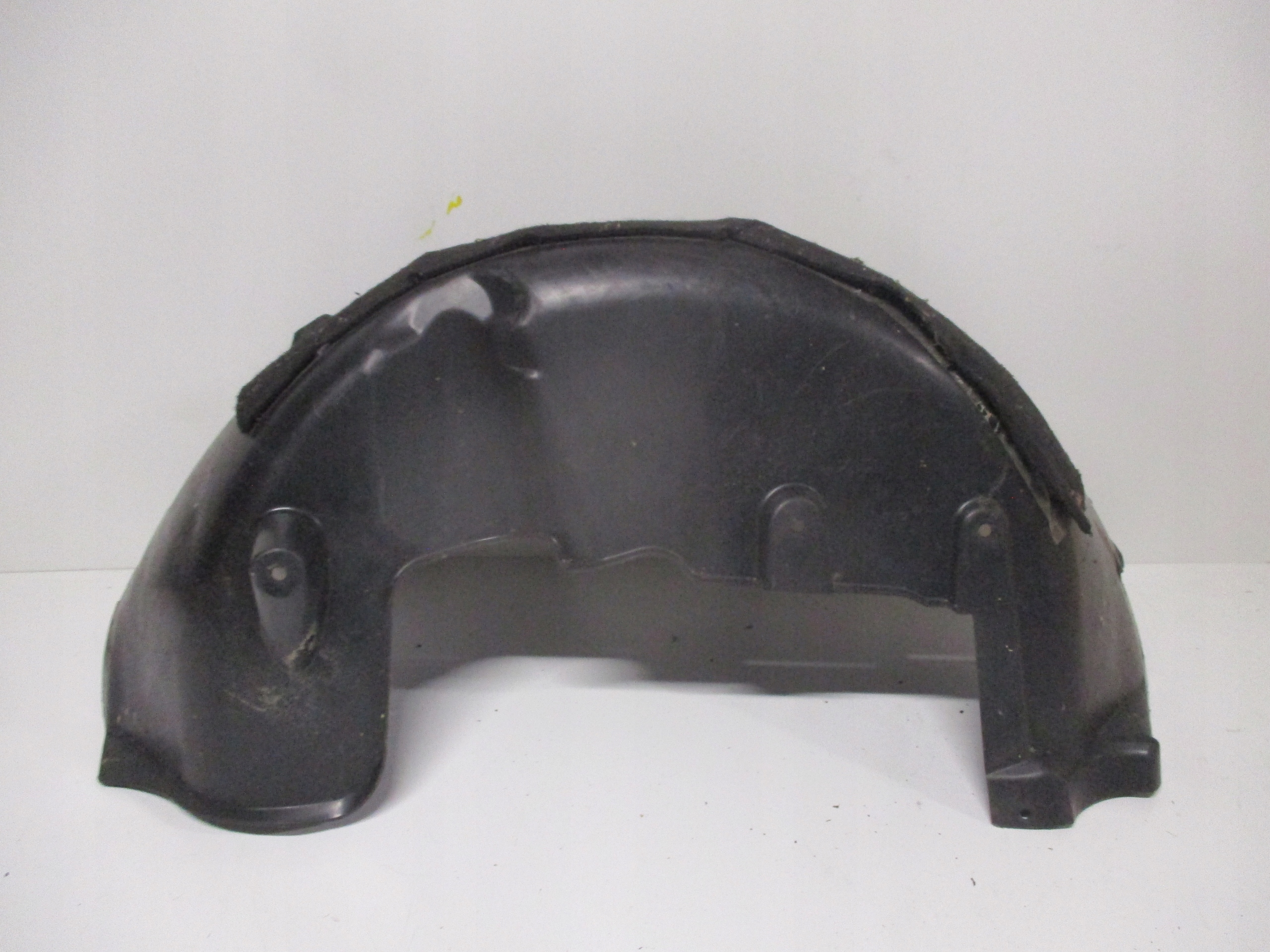 mudguard rear. MERCEDES GLE A1668841322 left