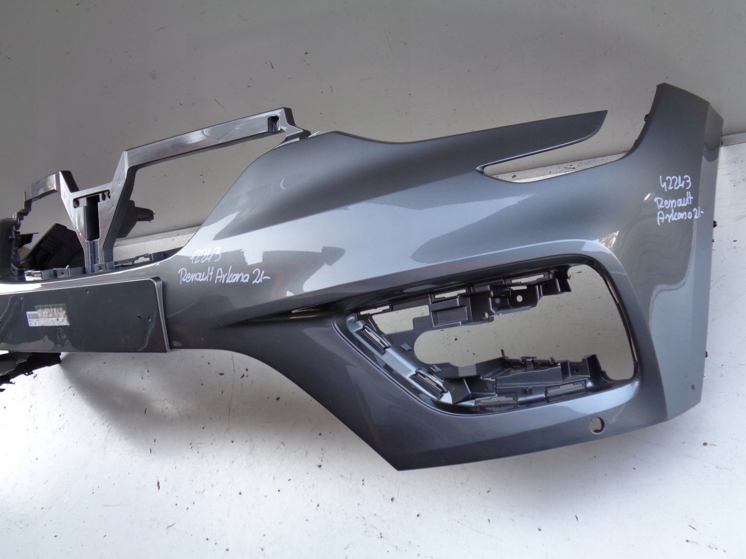 front bumper RENAULT ARKANA 21- NR 42243