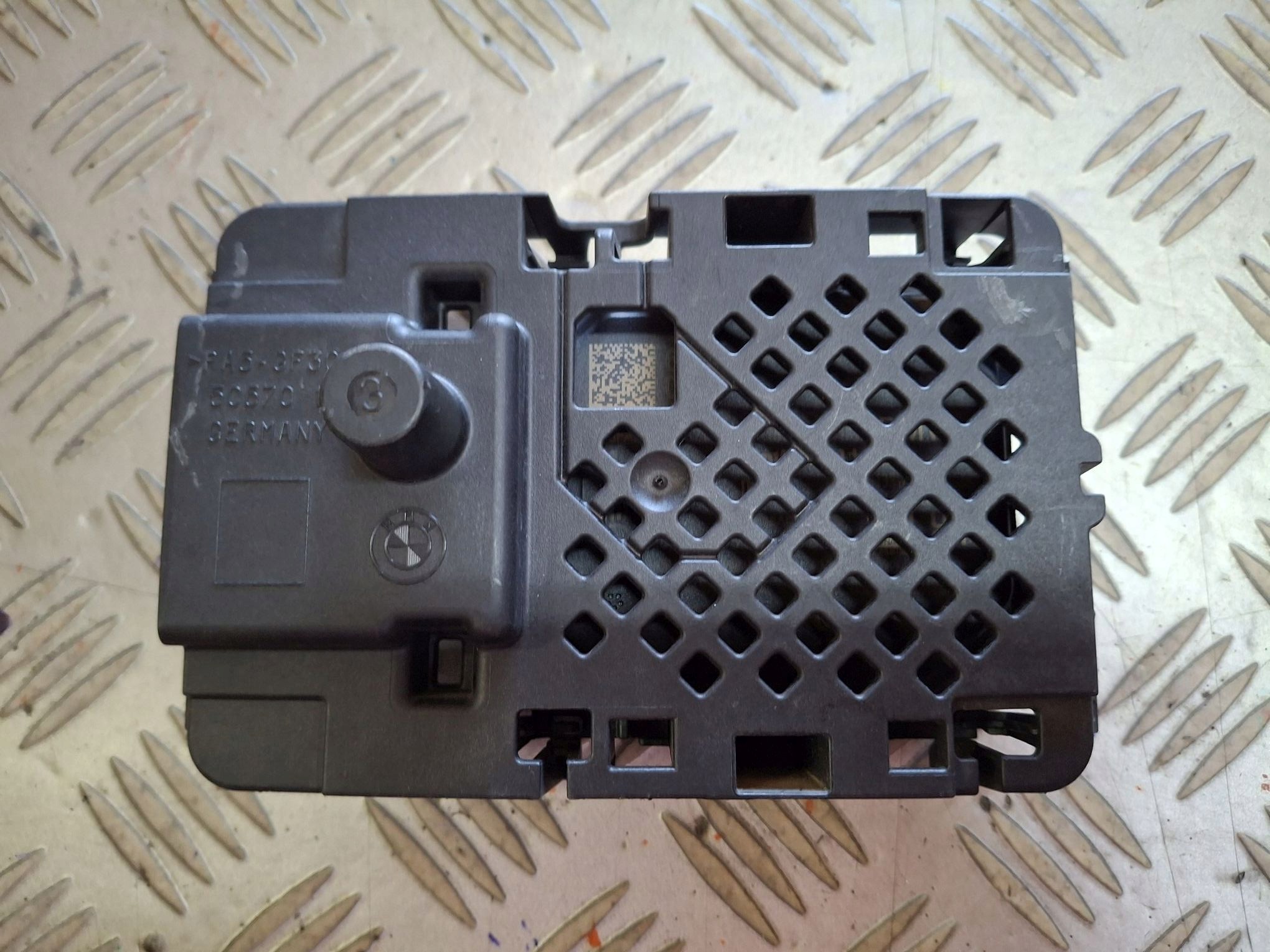 modulo RADAR SENSOR BMW 5 G60 G61 2023R-> 5A8C175-01