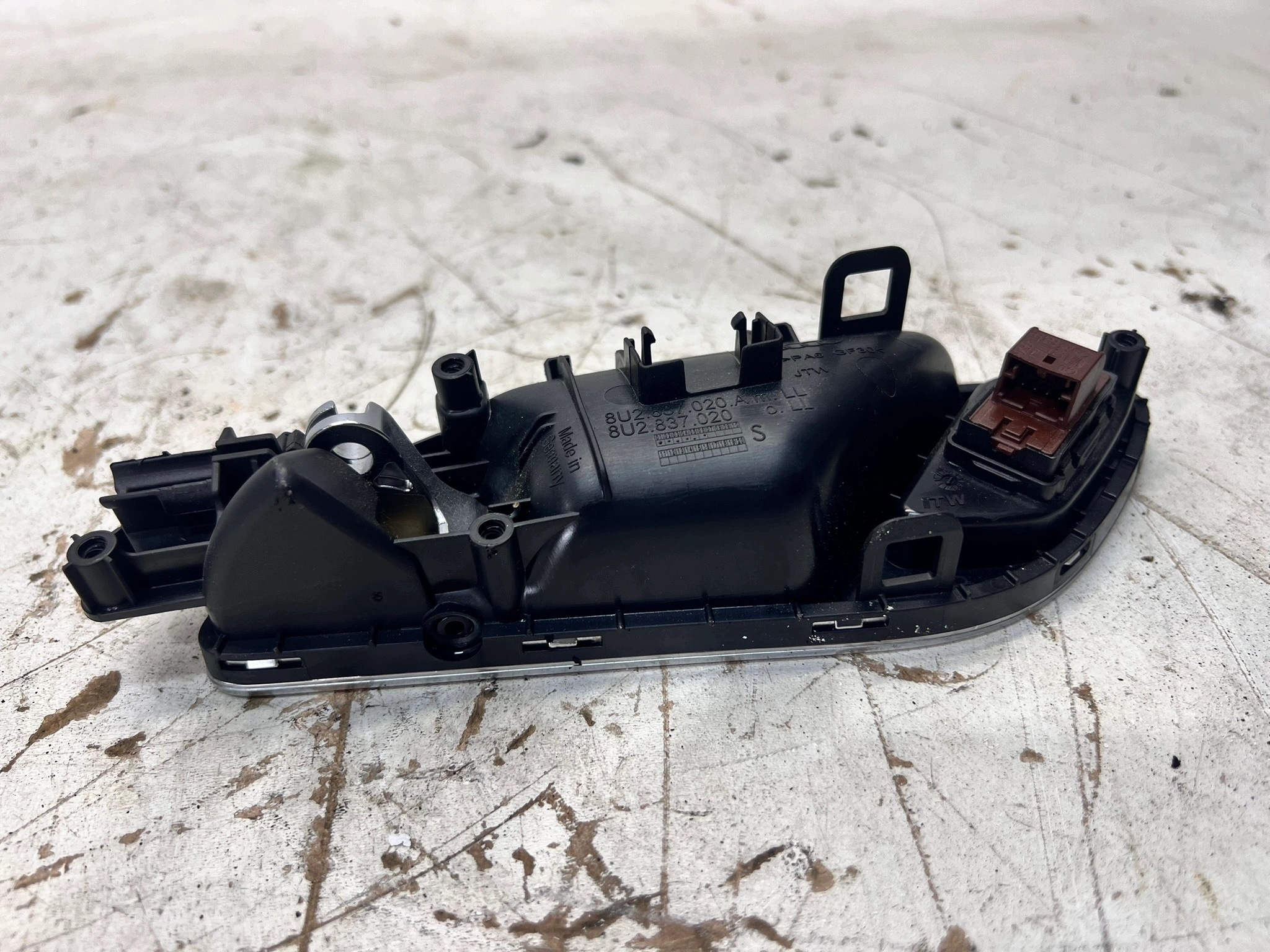 handle inner door right front AUDI Q3 8U 8U2837020A ANGIELSKIE