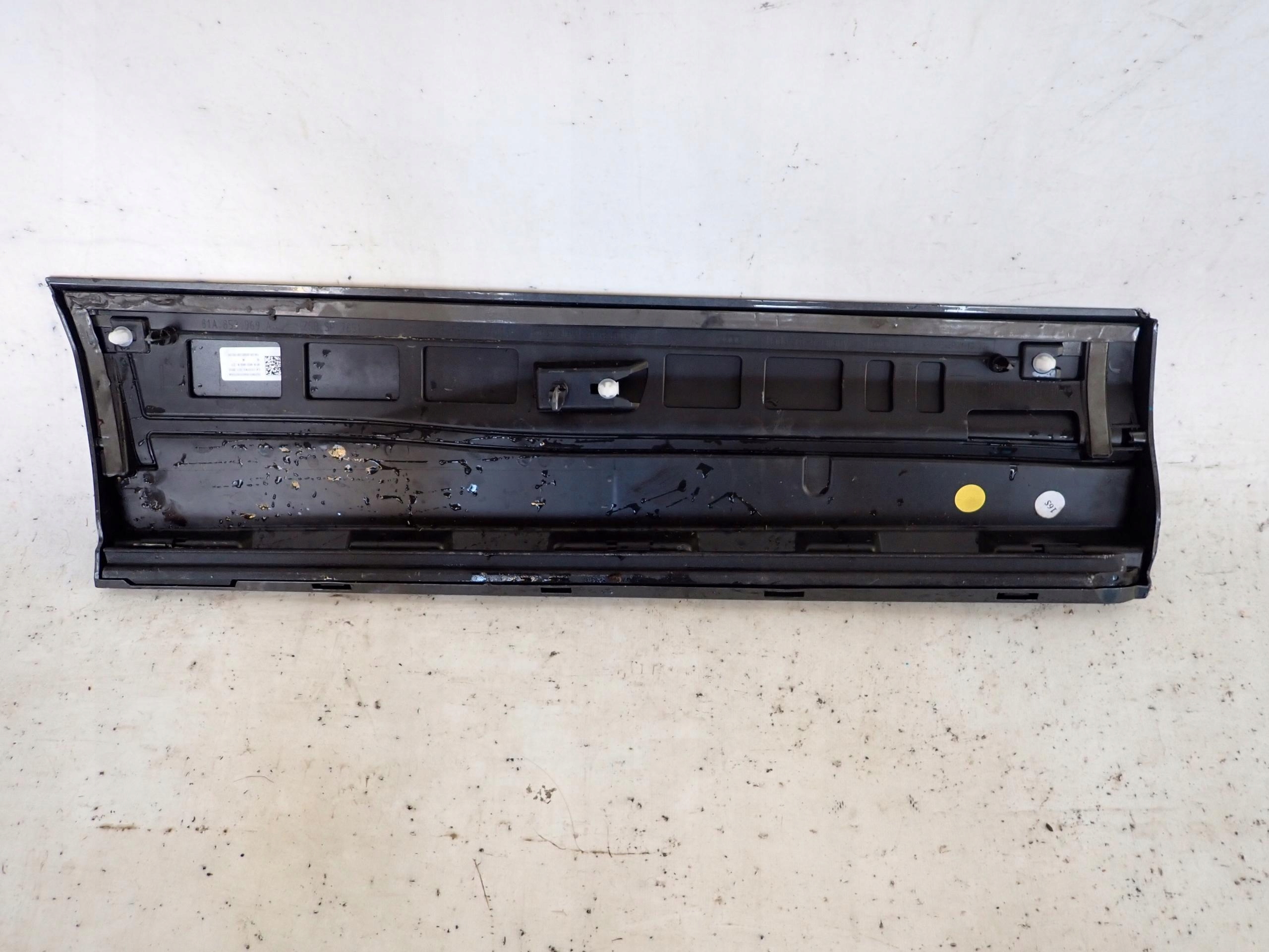 AUDI Q2 S-LINE 16-> moulding door left rear part 81A853969A