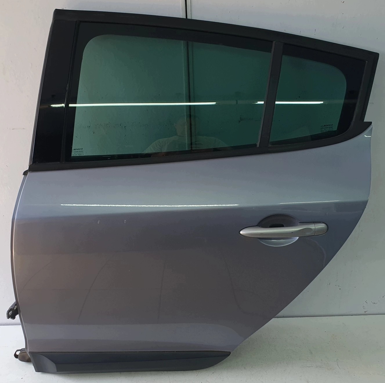 RENAULT MEGANE III 3 HB door rear part rear. left TERNR complete OE