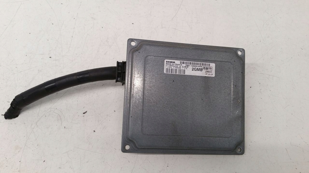 computer control unit of the engine Ford Focus MK2 1,4