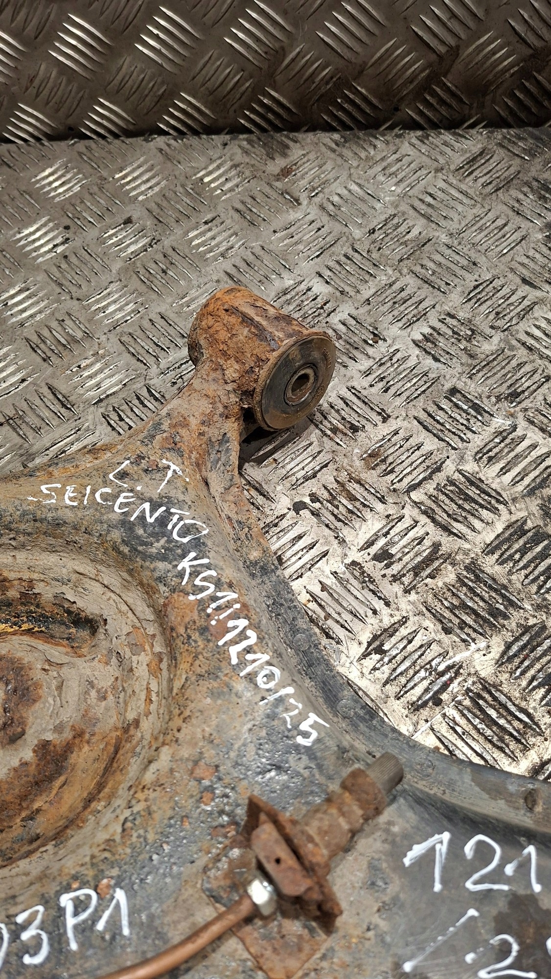Querlenker links heck FIAT SEICENTO