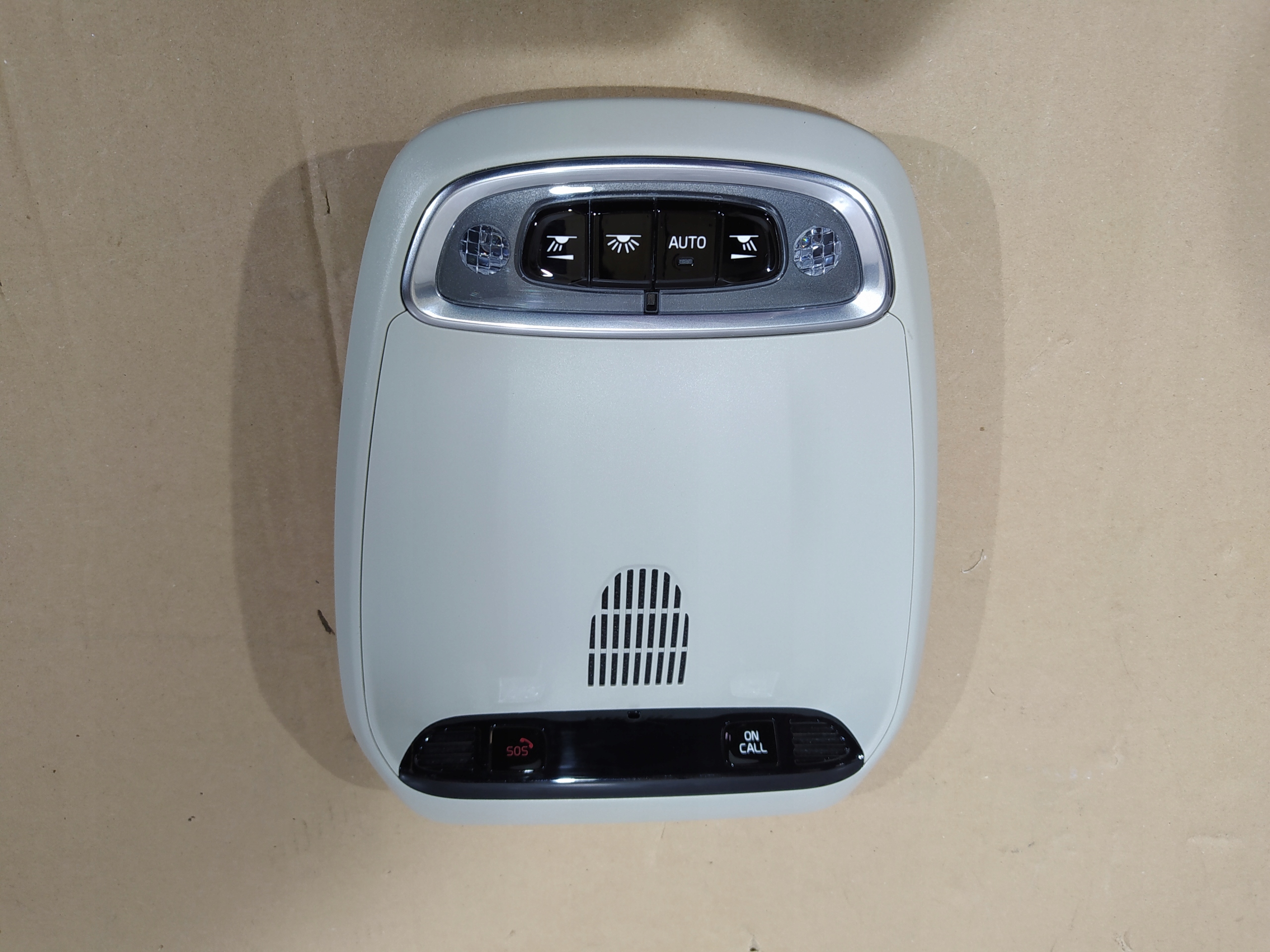 31479611AA - VOLVO XC90 ЛАМПА КАБІНИ