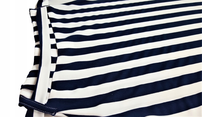 SPÓDNICA W PASY GRANATOWE DŁUGA L/XL Materiał dominujący wiskoza