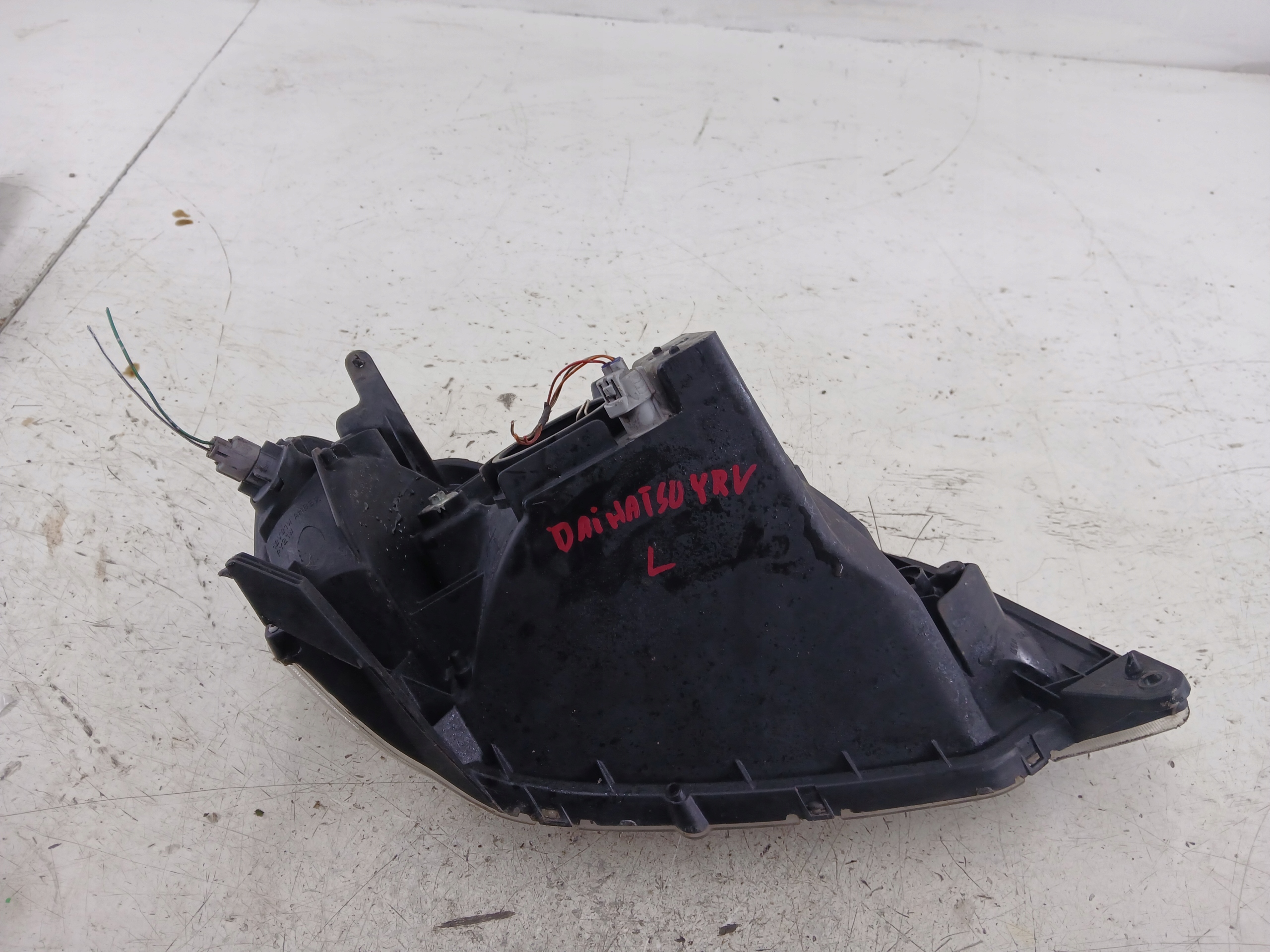 DAIHATSU YRV light left front LADNA