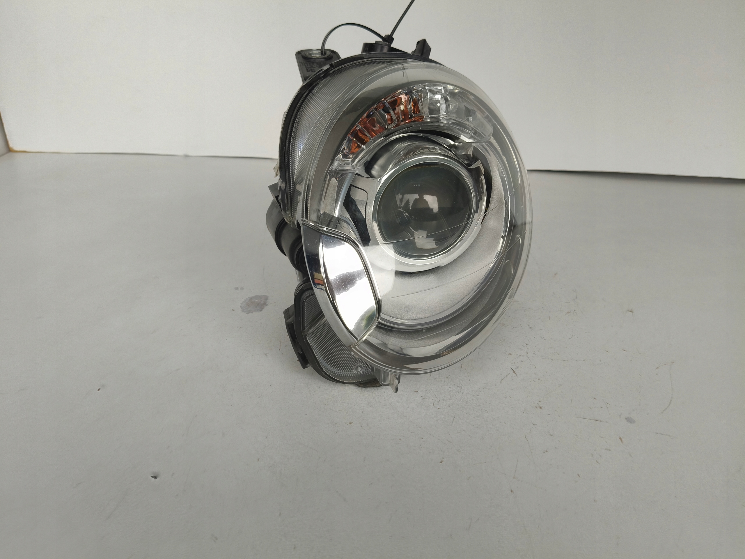light left REFLEKTOR FIAT 500 07- XENON