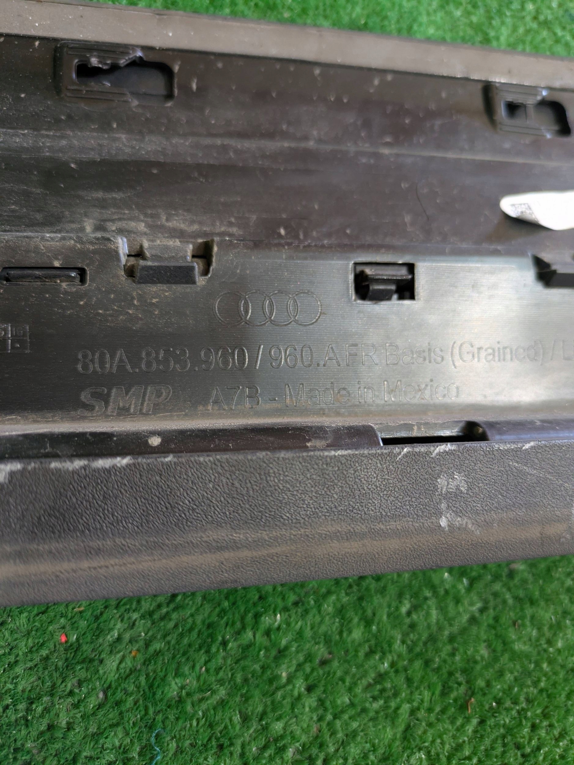 moulding door right front AUDI Q5 80A II NR.3