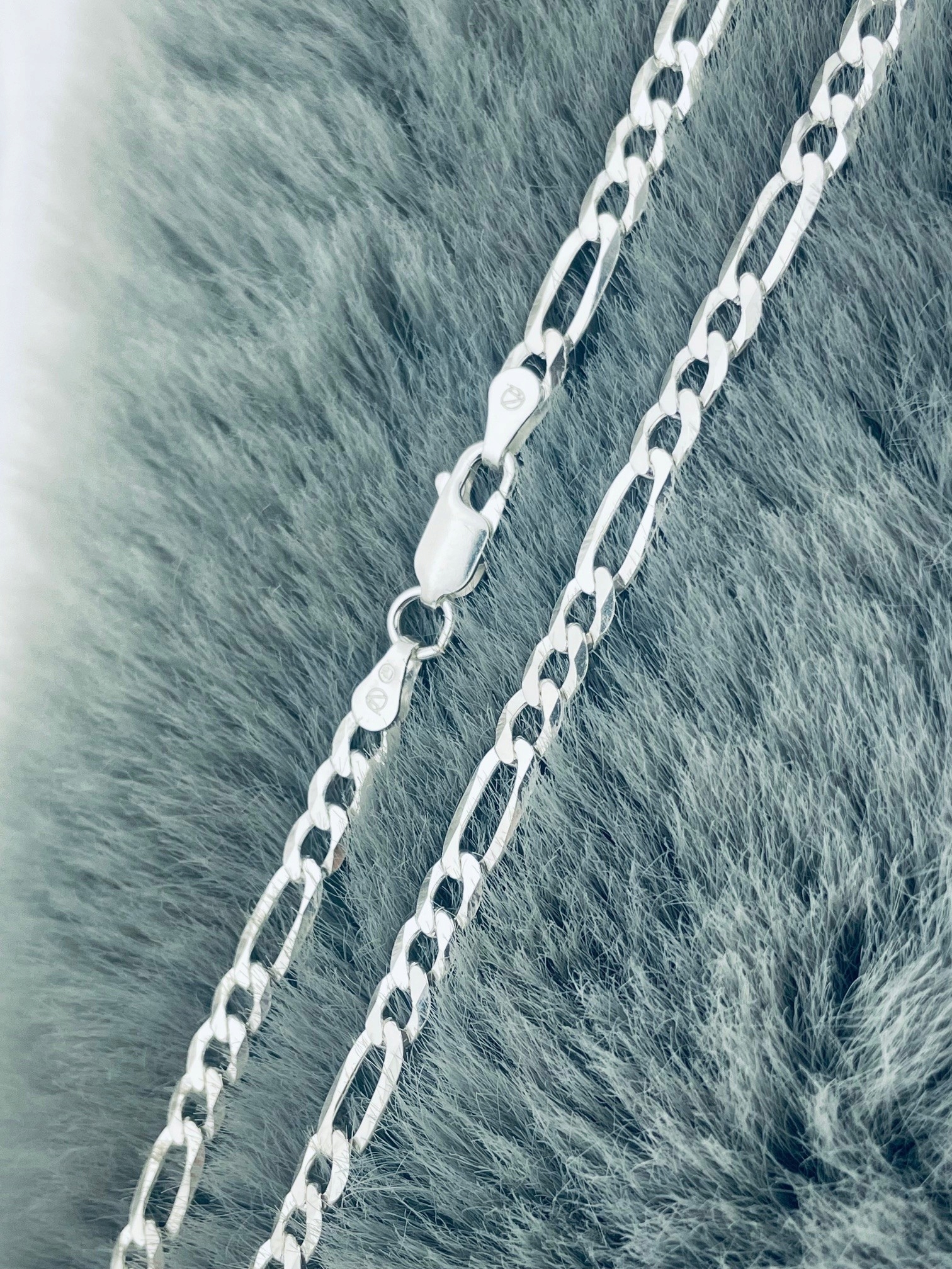 Stříbrný řetízek široký figaro