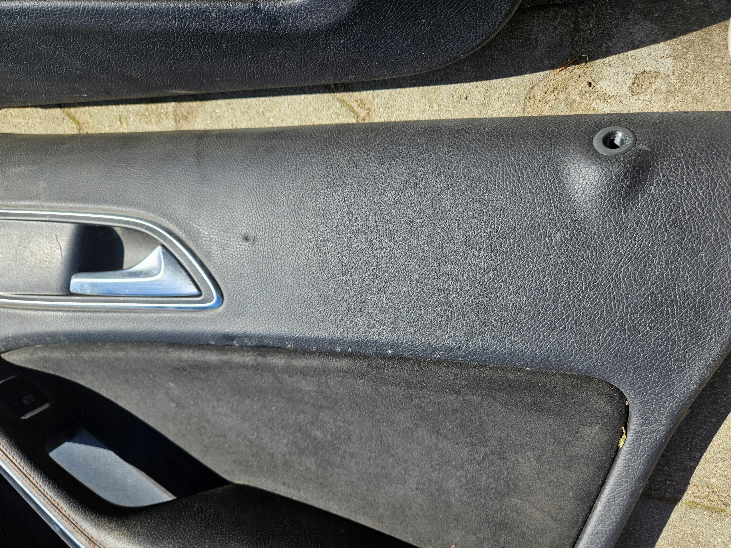 дверные карты кожа mercedes-benz oe A2465406809
