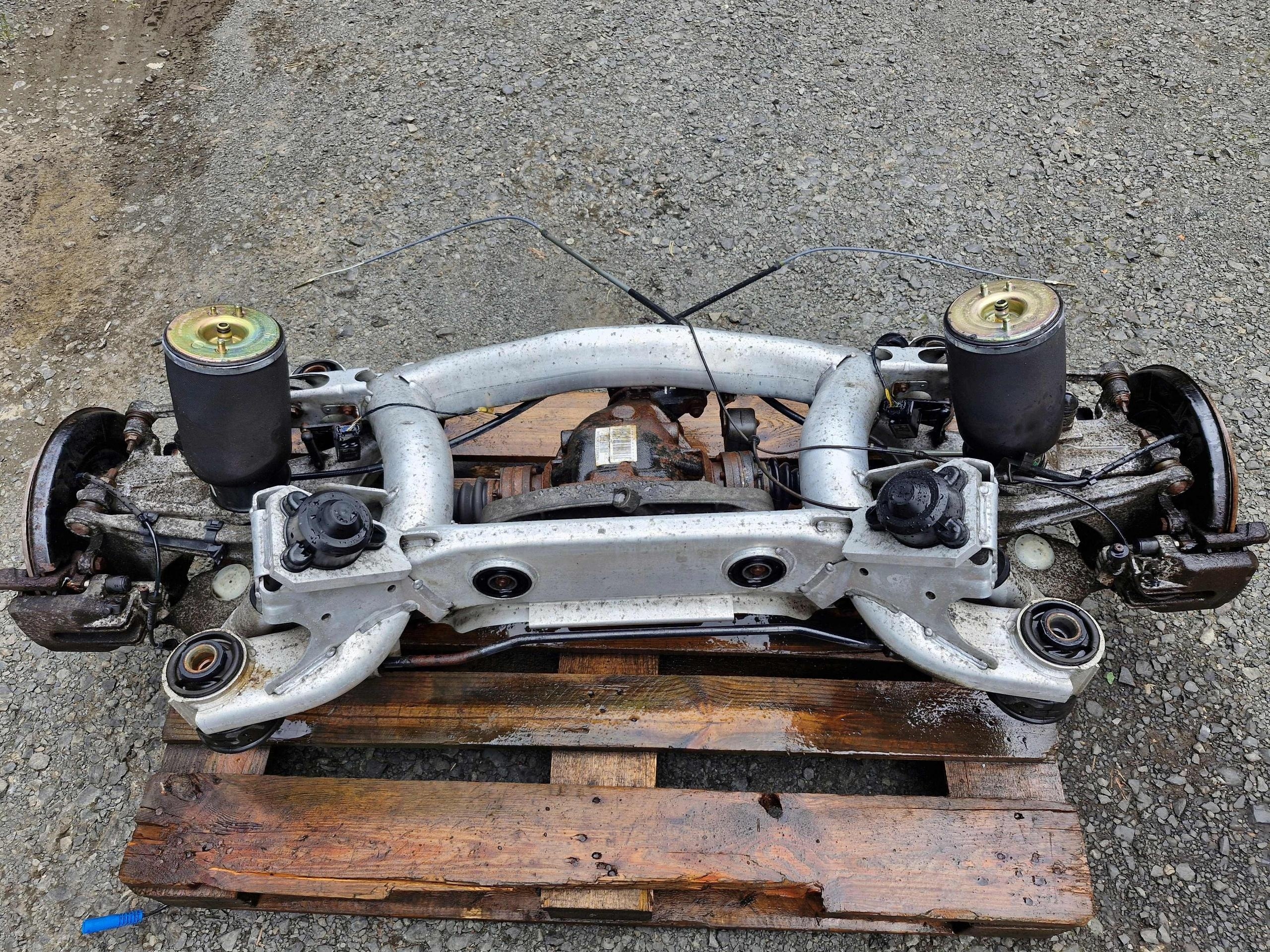 1428492 BMW E39 sususpension sider axle beam rear part rear. diff KOMPLET 3.46