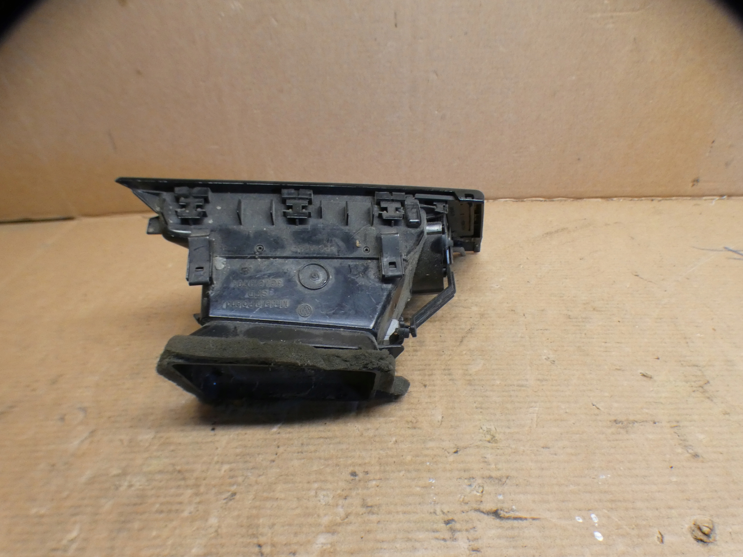 grid air conditioning devices intake diffuser consoles cover DEKOR moulding VW PASSAT B8