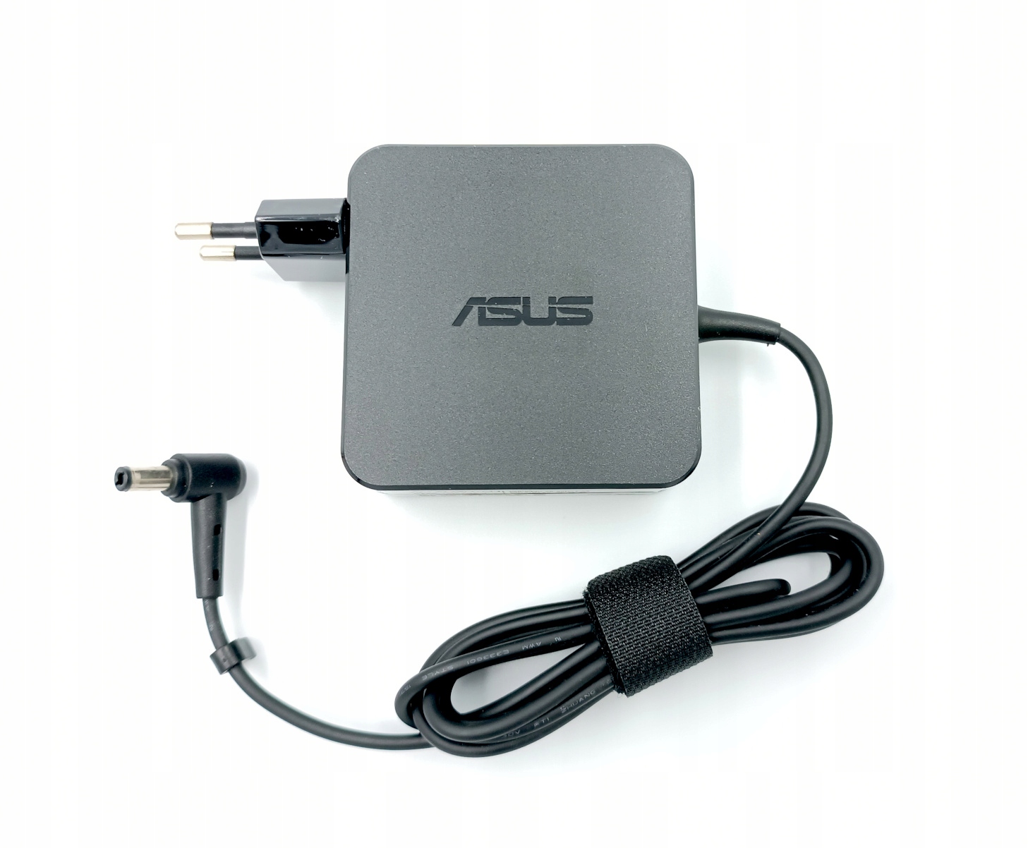 Originální Nabíječka Asus 65W konektor 5.5 mm x 2.5 mm ADP-65DW C