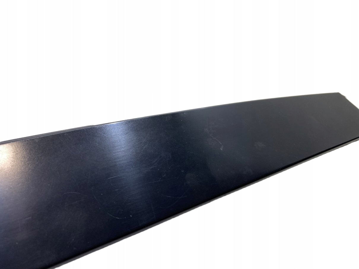 moulding SLUPKA door left front BMW 1 E87 51337068099