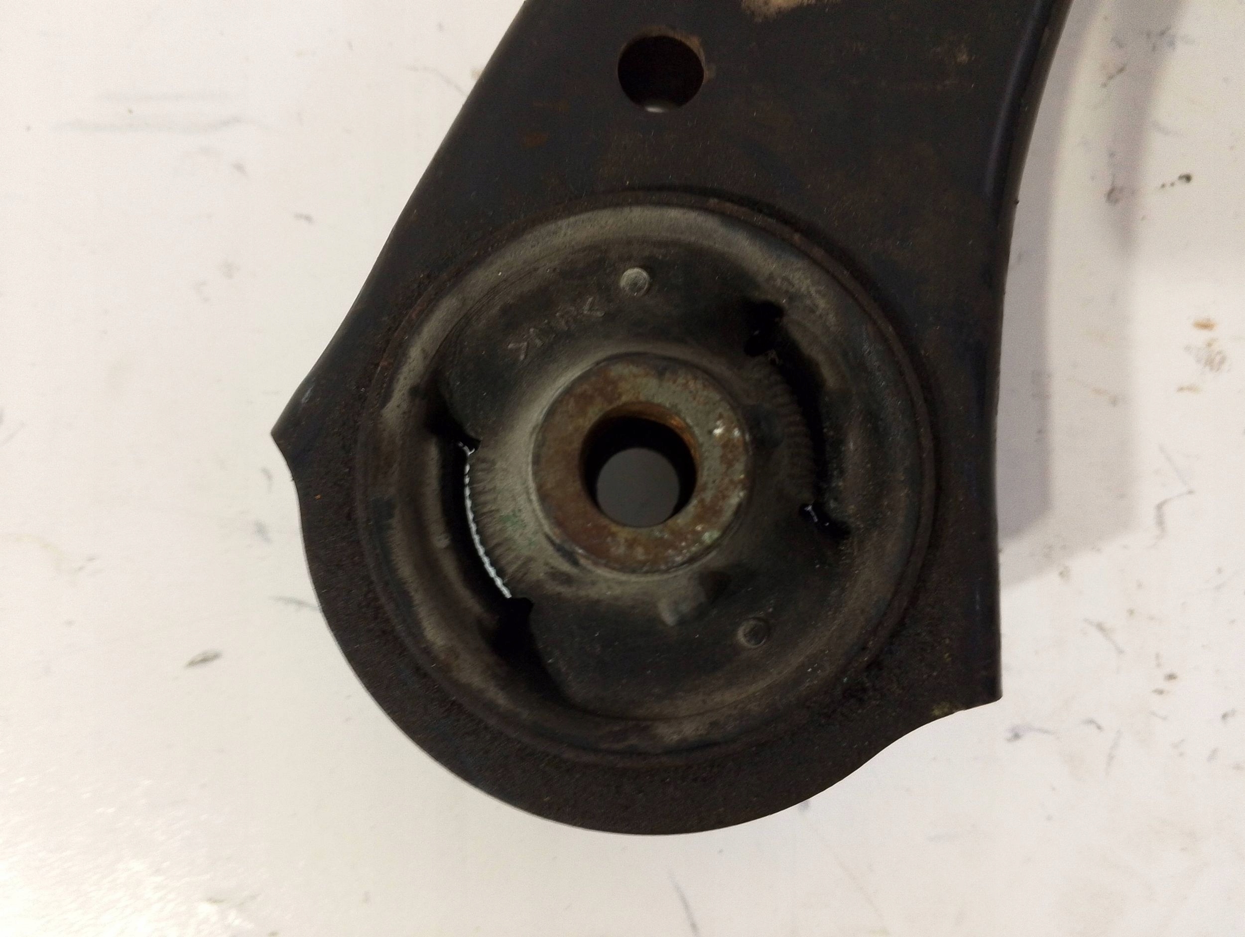 Toyota Corolla E210 E21 arm front right (Q281)
