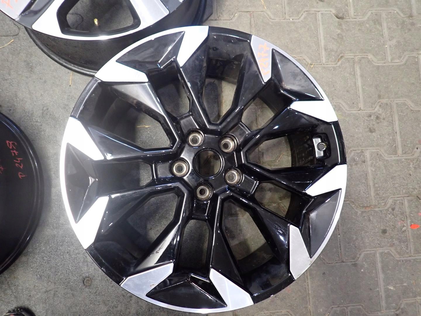 disk disk KIA 5x114,3 ET54 8,5J 20" 52910-P2810