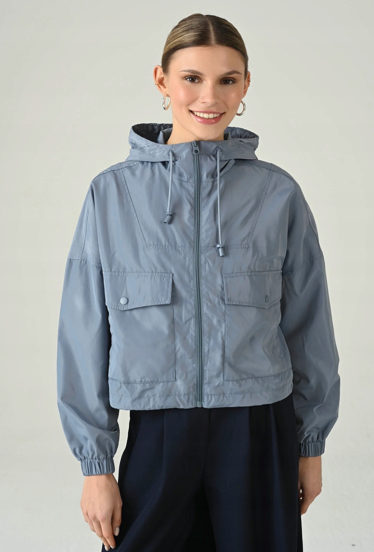 Femestage Sportowa błękitna kurtka z kapturem S