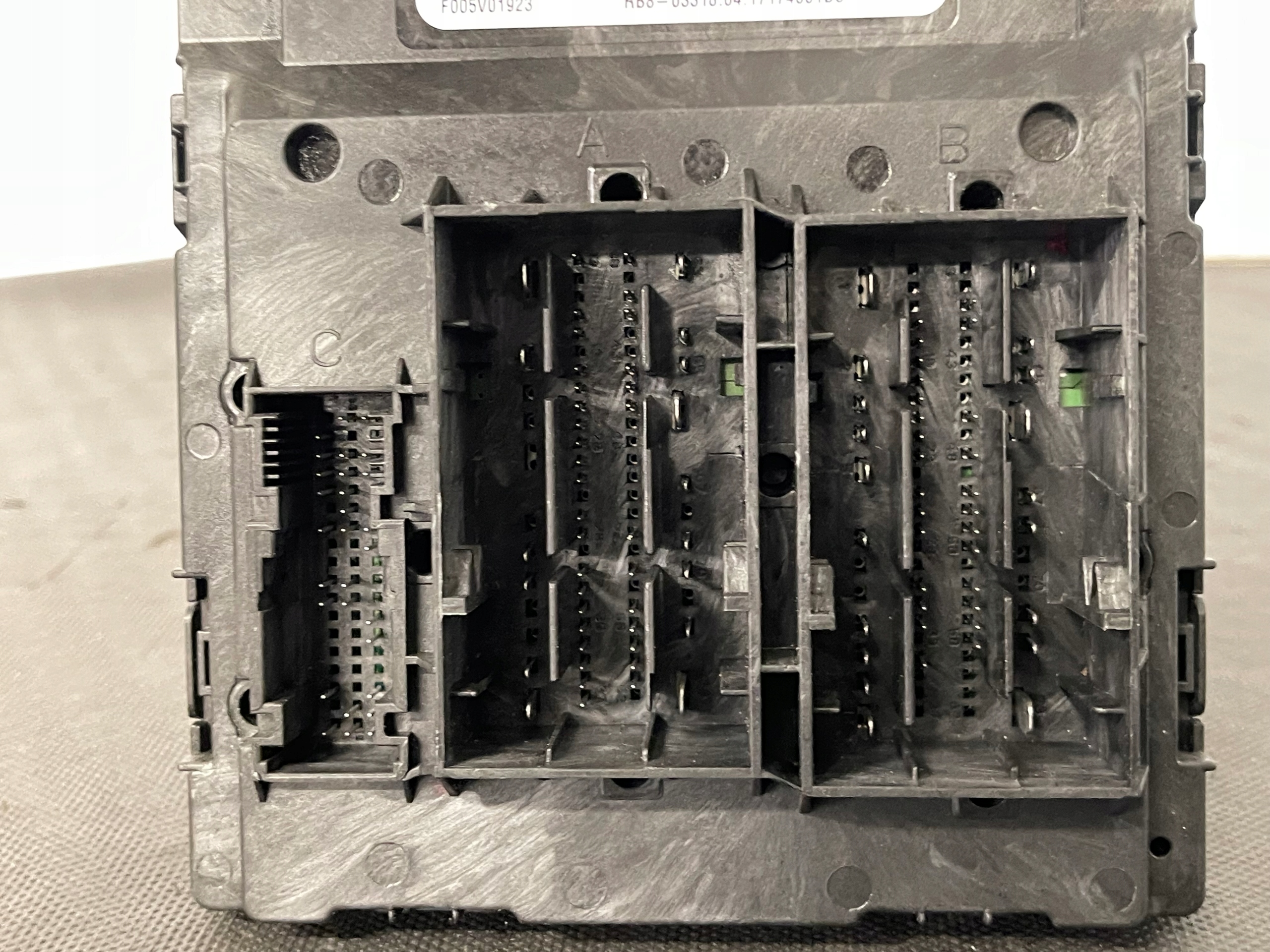 Audi A4 B9 module control unit KOMFORTU 8W0907063CC EUROPA 8W0907063BC