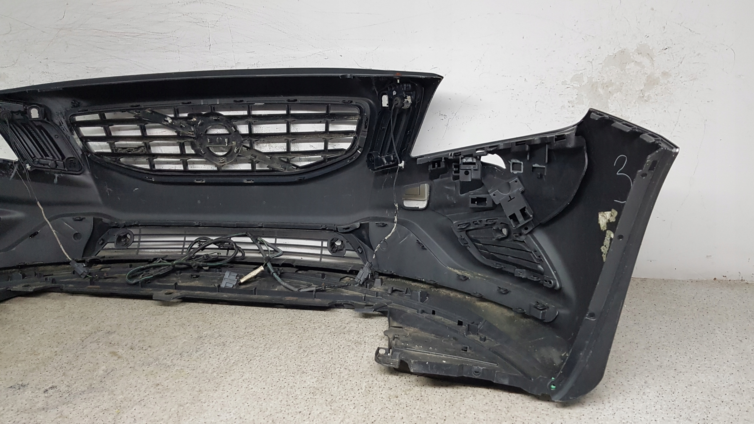 VOLVO V60 and S60 II R-design 2010 - 2013 bumper front 8557