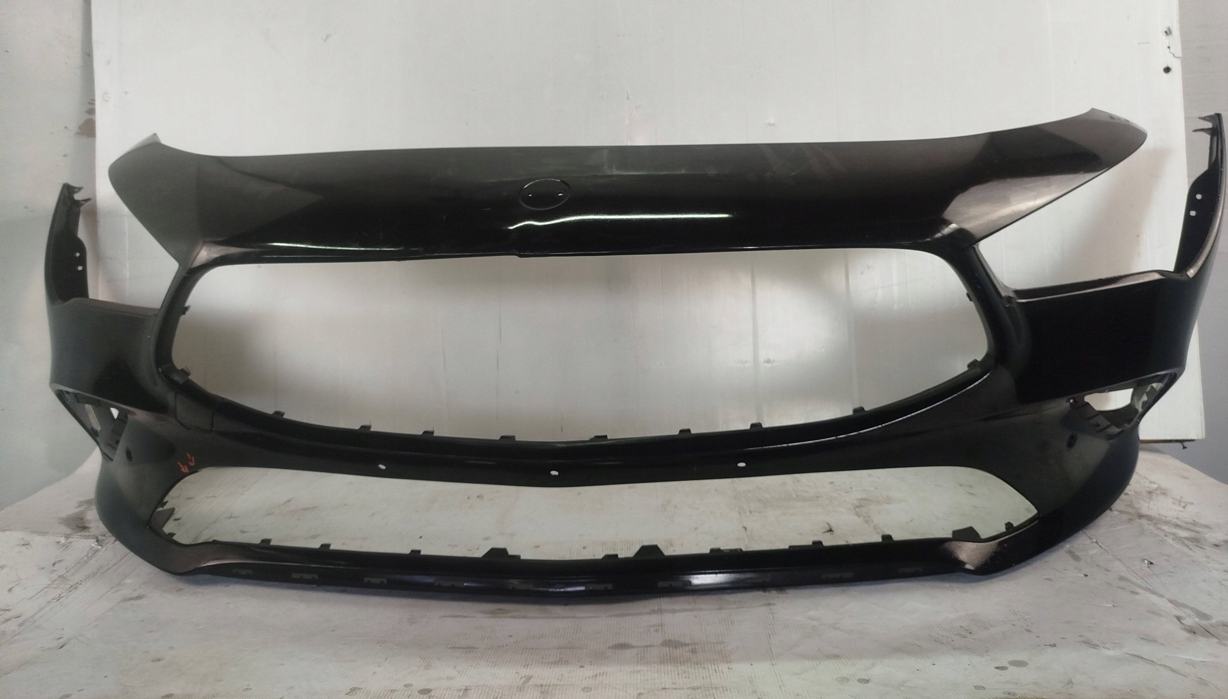 ZDERZAK PRZÓD PRZEDNI Mercedes-Benz CLA C118 X118