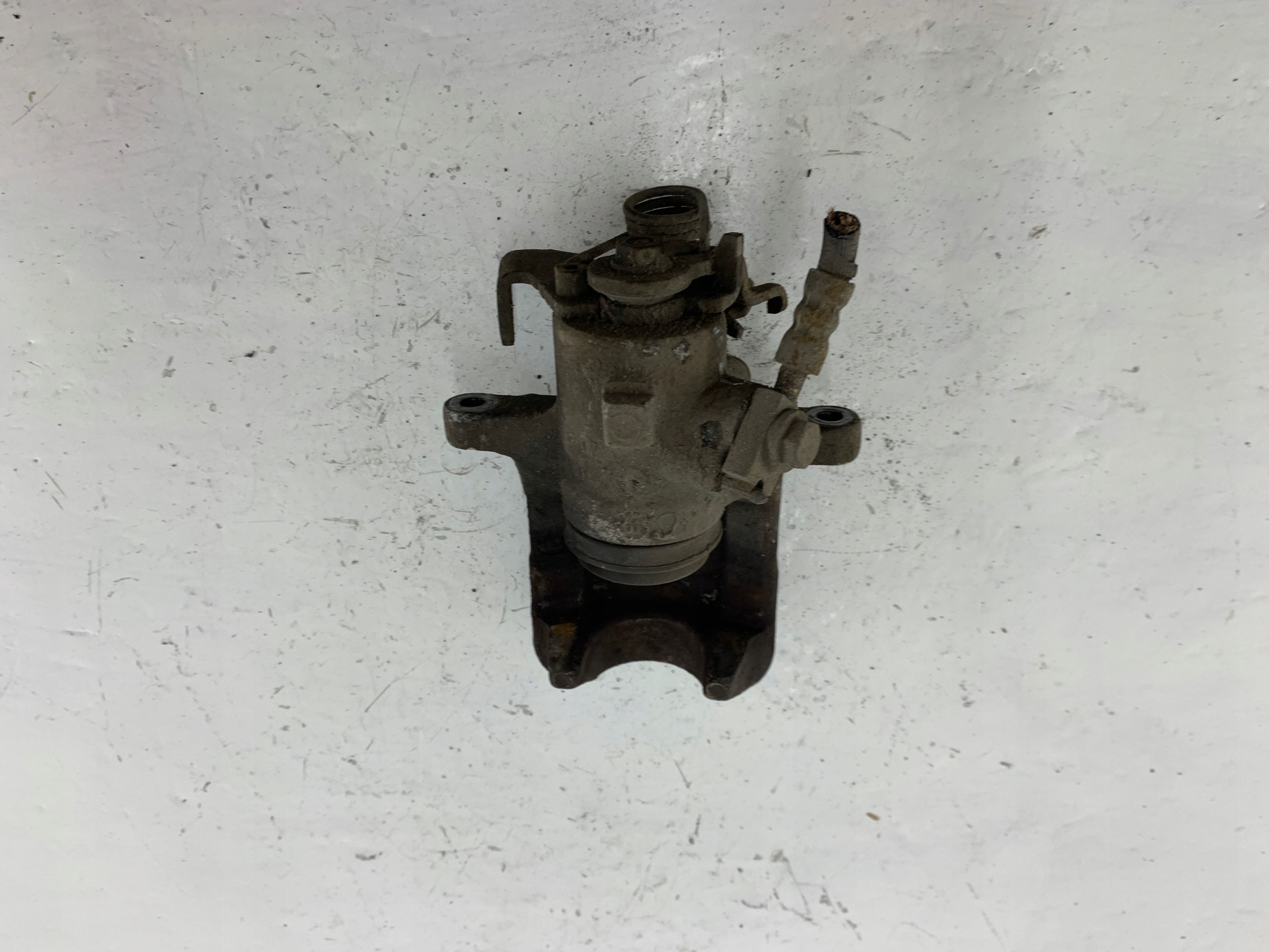 AUDI A4 B8 Bremssattel Bremse Sattel Brems- links heck