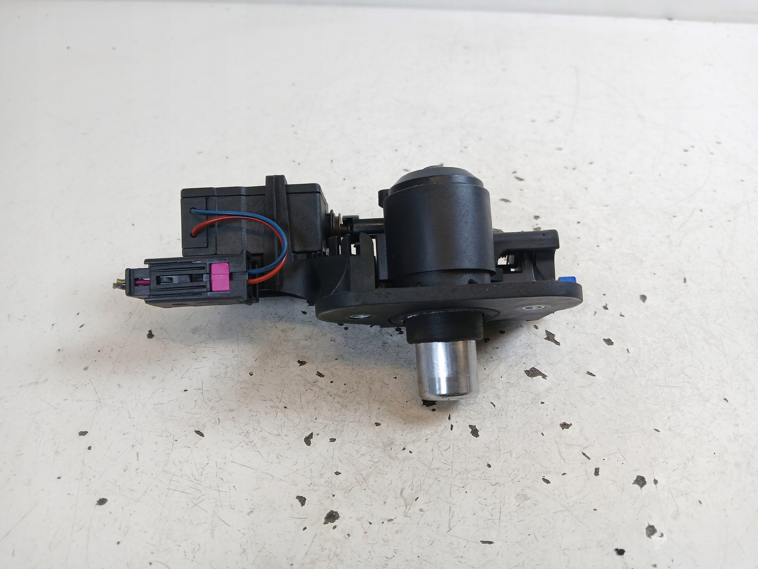 OPEL MERIVA A damper of a lock bonnet boot 09183495