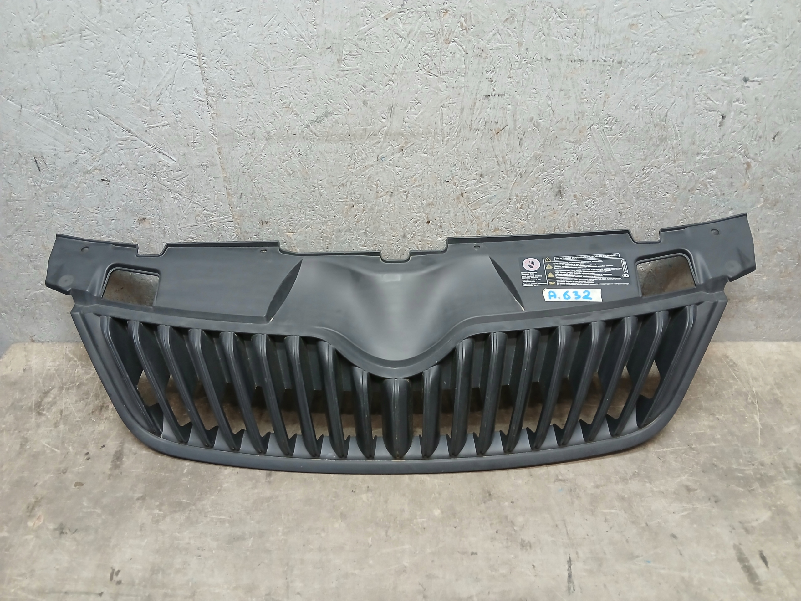 Grille SKODA FABIA II 2 5J 5J0853668B