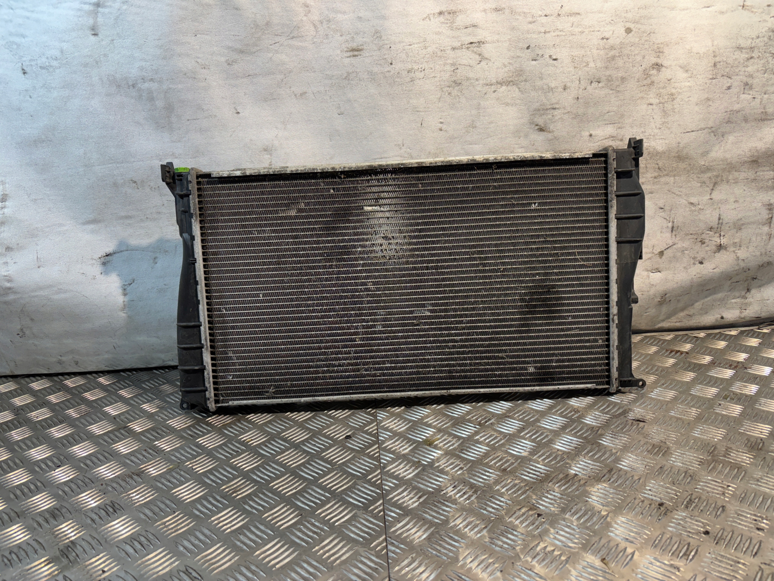 water cooler BMW E91 lift 2,0B N43B20A 7788903