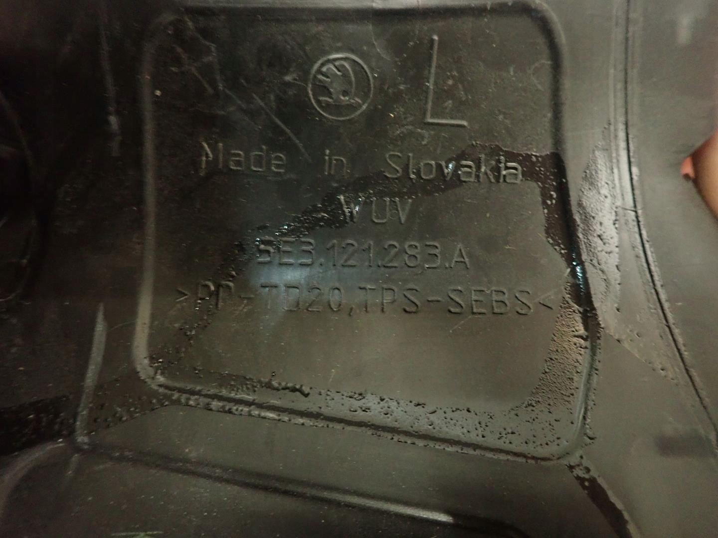 LUFTANSAUGKANAL LINKS SKODA OCTAVIA IV 2020
