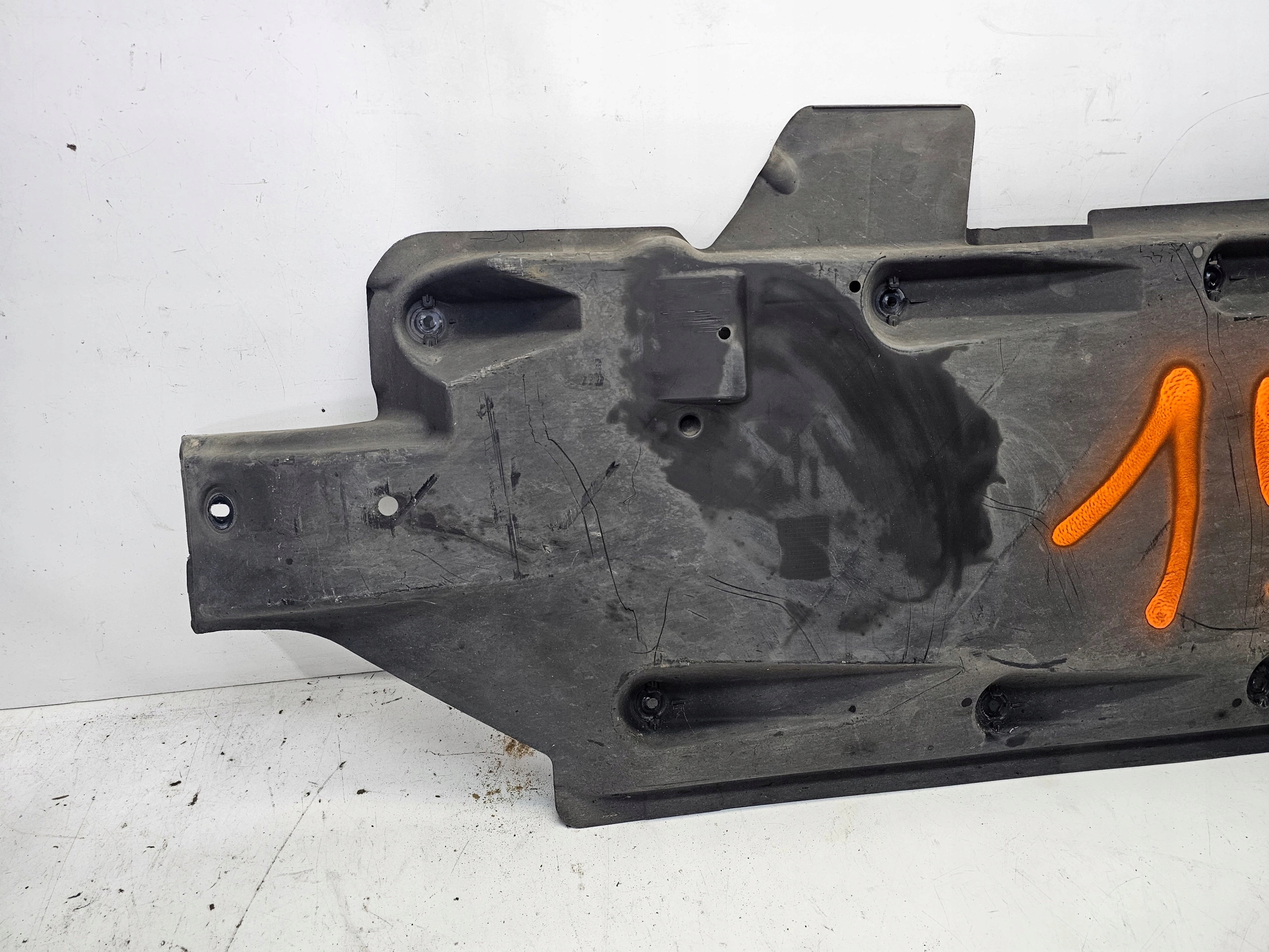 Blende Abdeckung abdeckung Unterfahrschutz rechts AUDI A1 VW 6R0825202 19/26