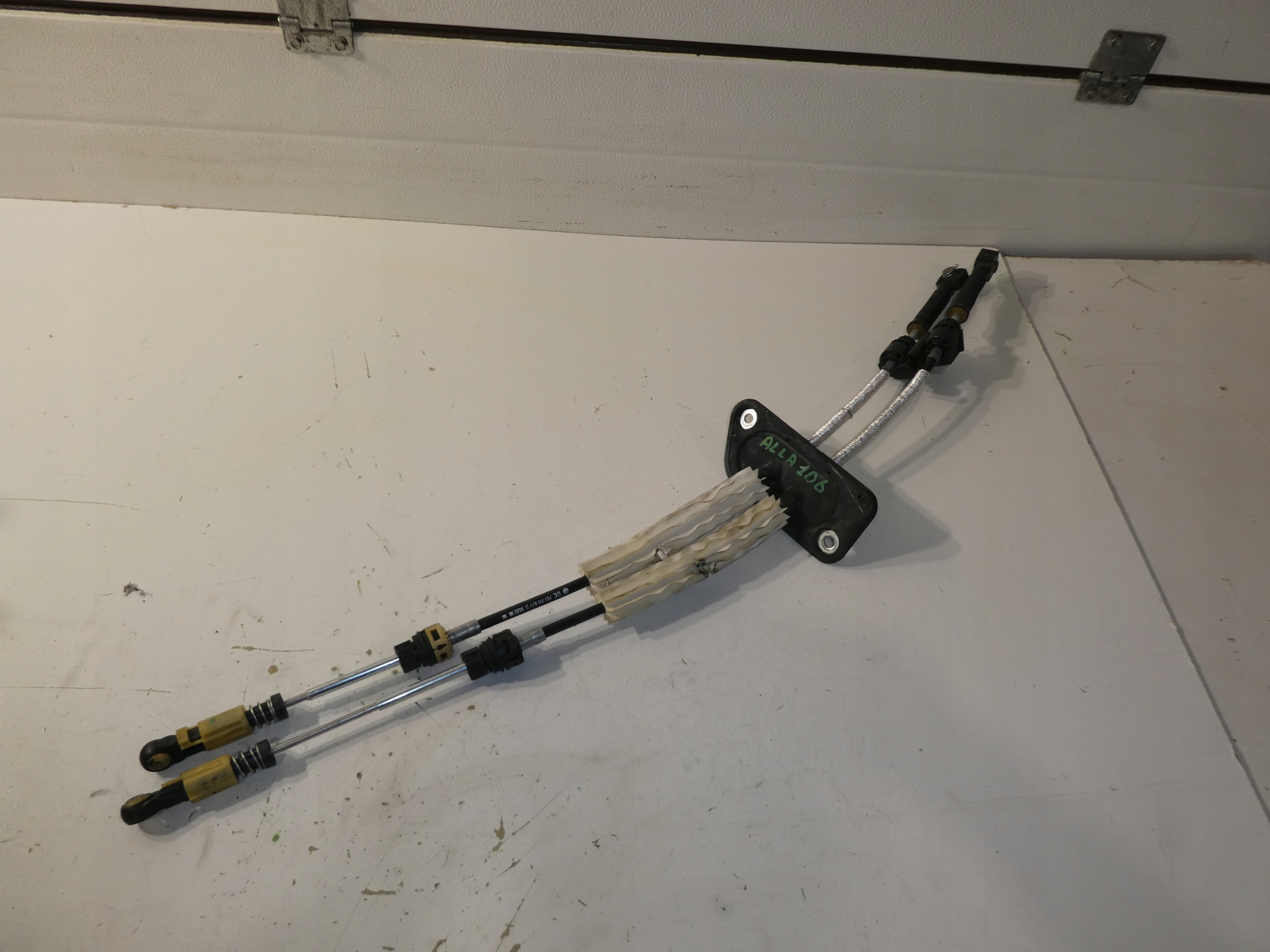 Bowdenzug Schalt getriebe VW T6 6 getriebe 7E1711877D