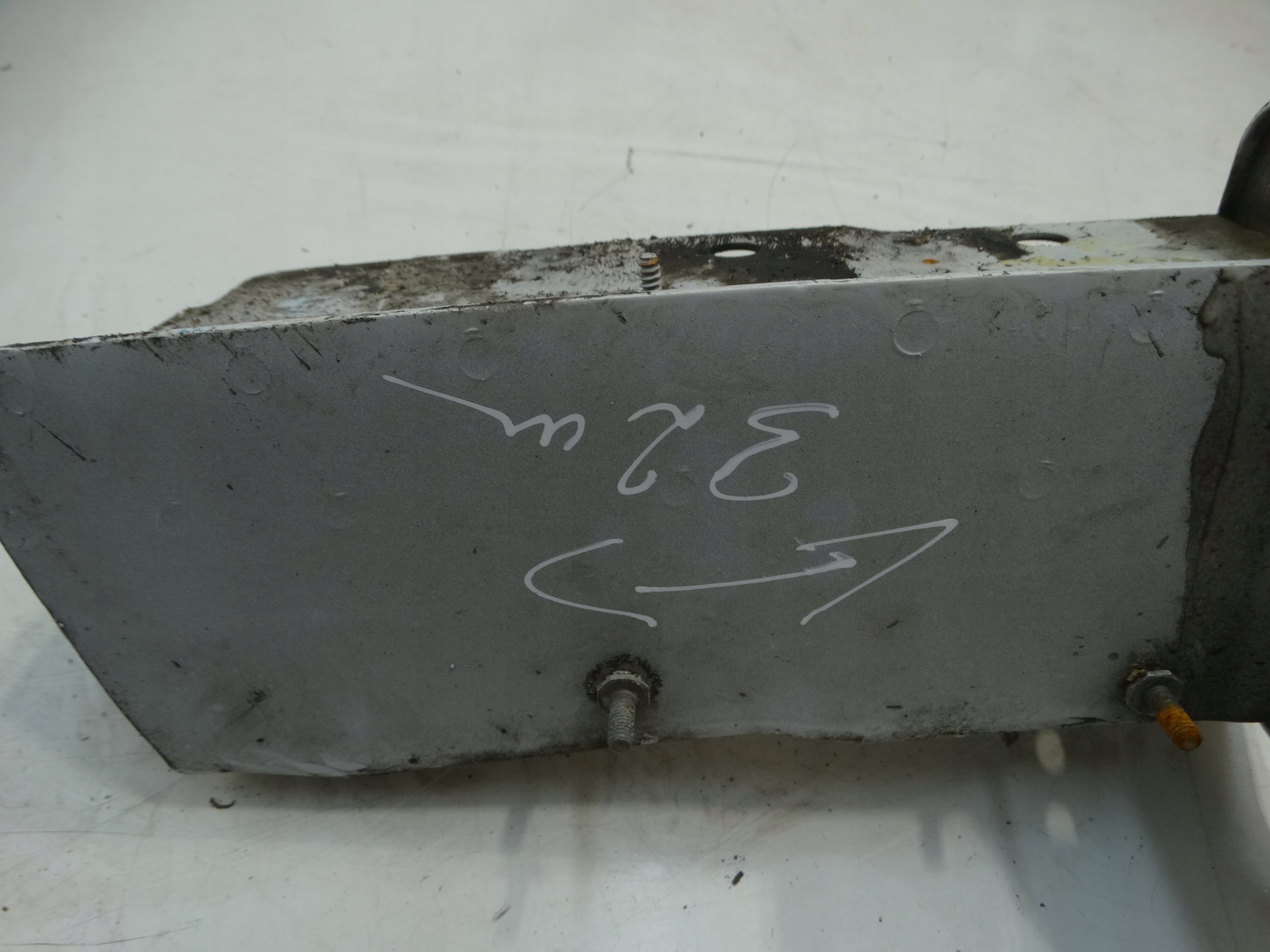 quarter left front VOLKSWAGEN T6 2015-2021R.