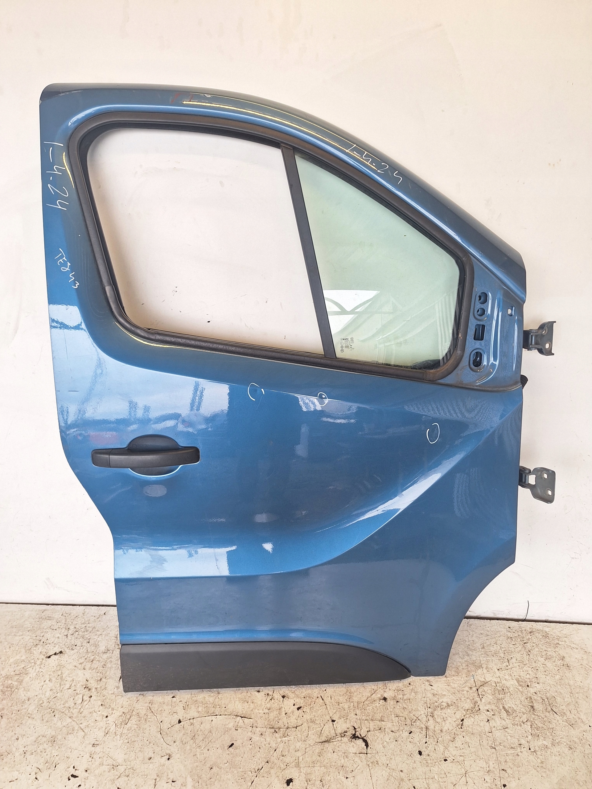 OPEL VIVARO B RENAULT TRAFIC III 14-> door right front TEJ43