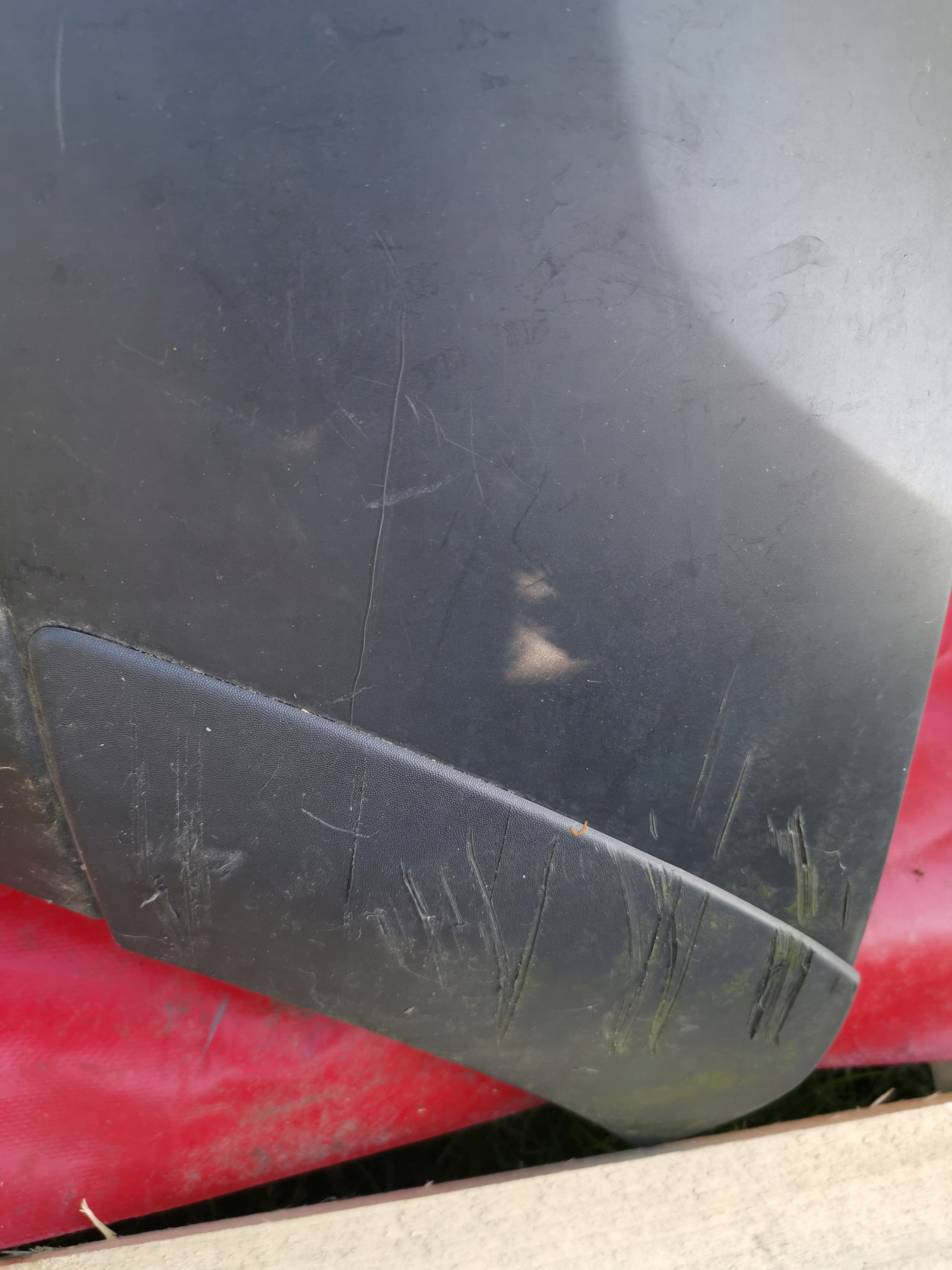 DACIA DUSTER 10-18 bumper front 620220025R 620220030r front