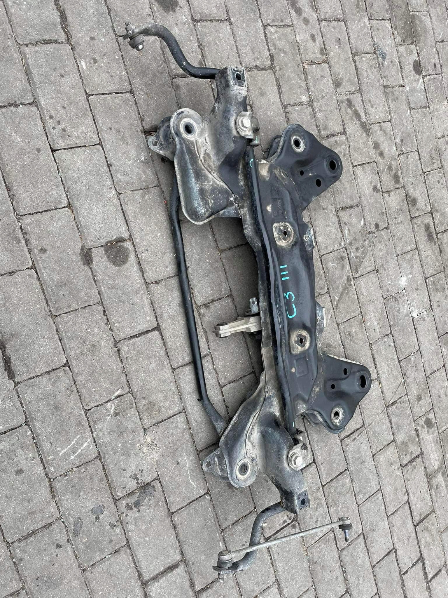 XXXWE22 - CITROEN C3 III сани передняя тележка