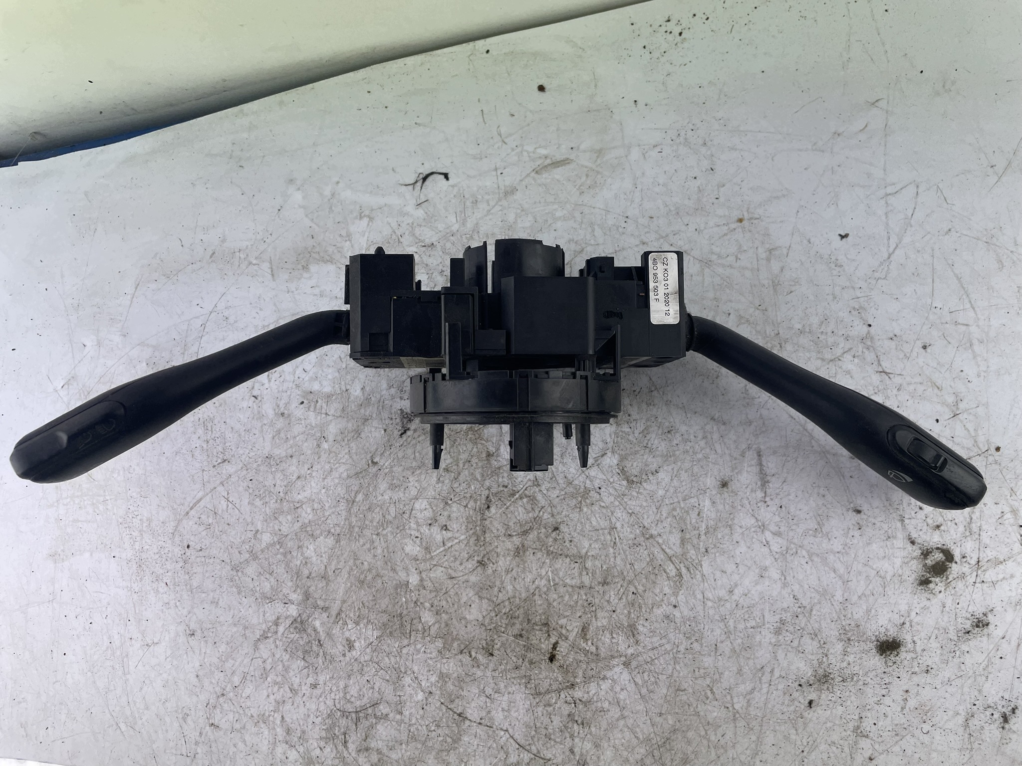 commande levier commodo sous volant 4BO 953 503 F Skoda Fabia et 6Y2