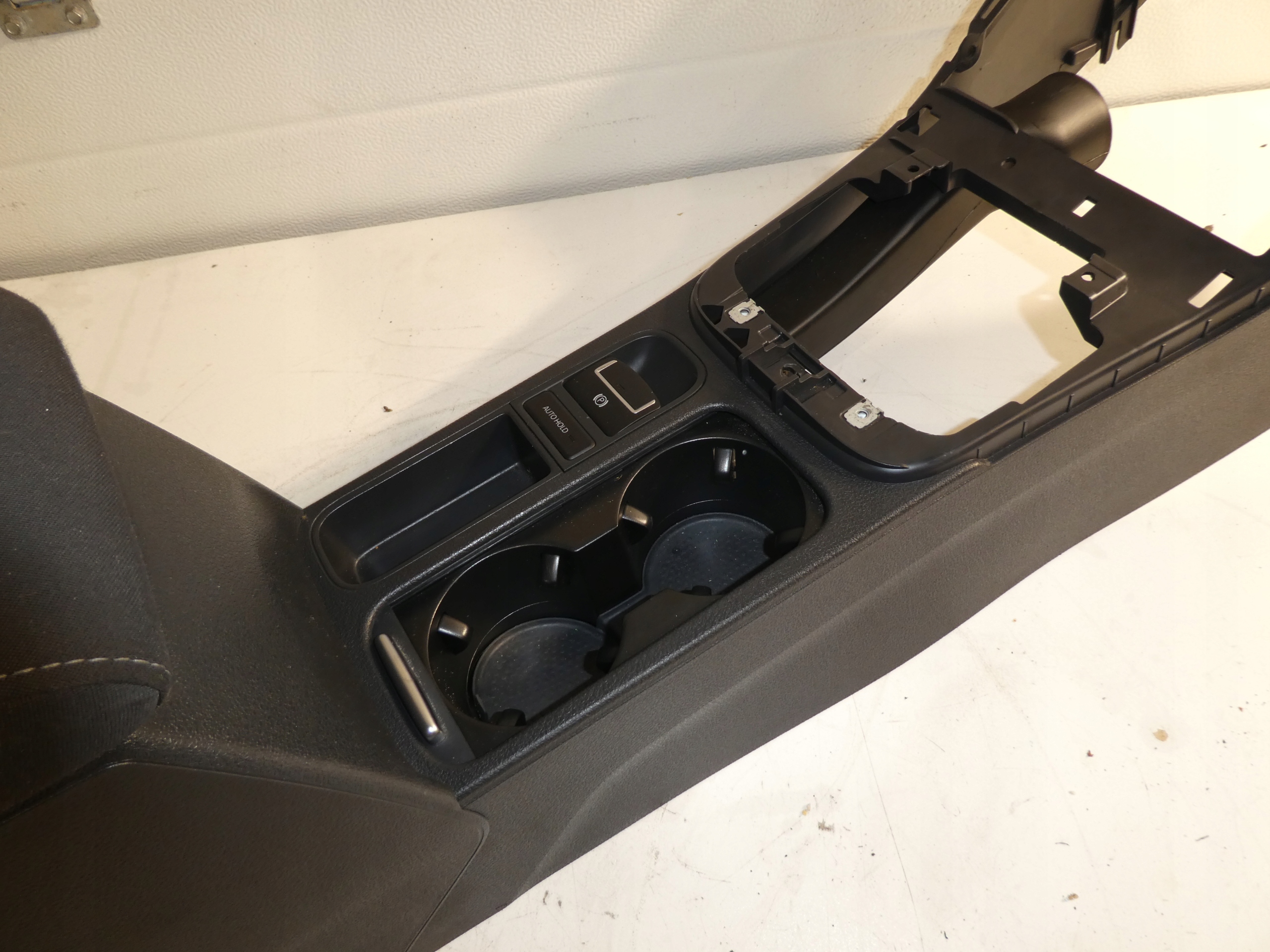 TUNEL armrest VW TIGUAN plus 5M0864207F