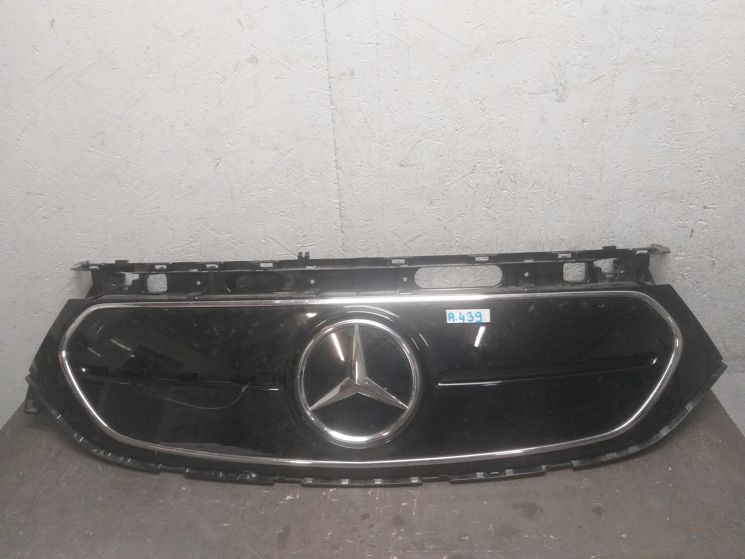 Grille MERCEDES EQB W243 A2438880600