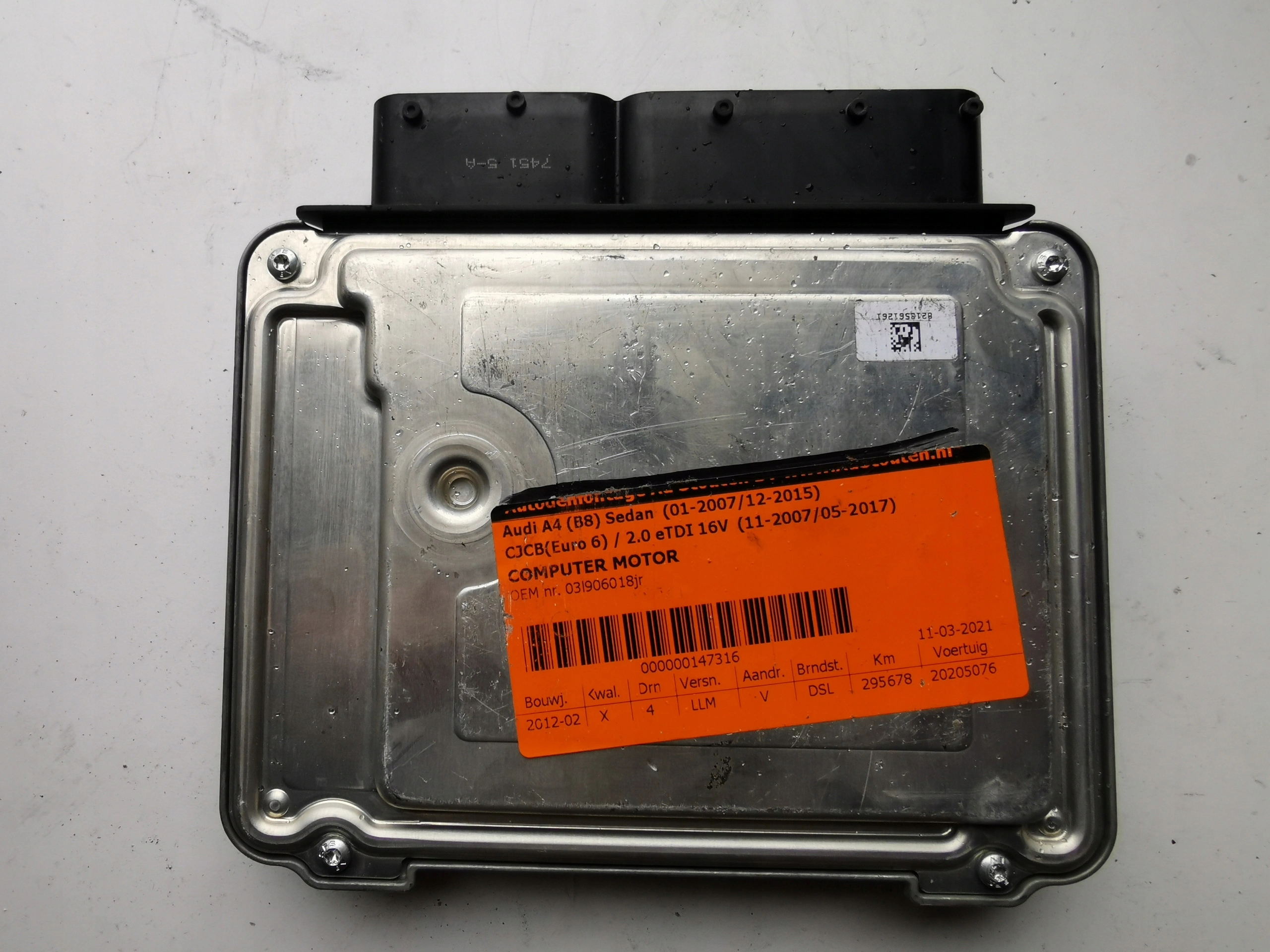 AUDI A4 B8 2.0TDI 0281017392 03L906018JR computer