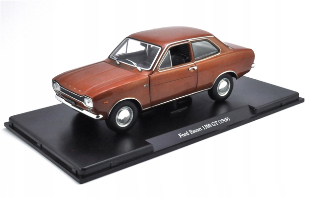 Ford Escort 1300 Gt 1969 1:24 A. Ročník
