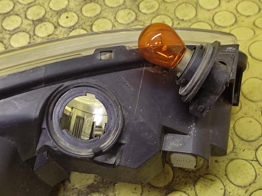 PEUGEOT 206 REFLEKTOR light left front