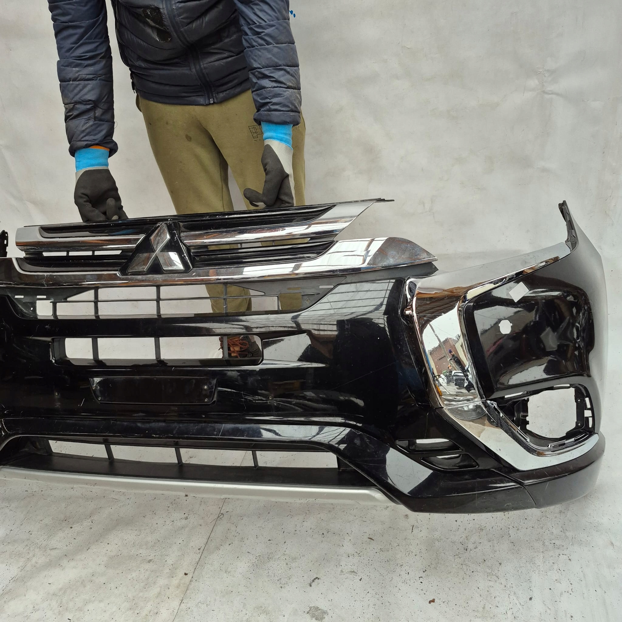 MITSUBISHI OUTLANDER III PHEV LIFT 15- bumper front front SPR PDC