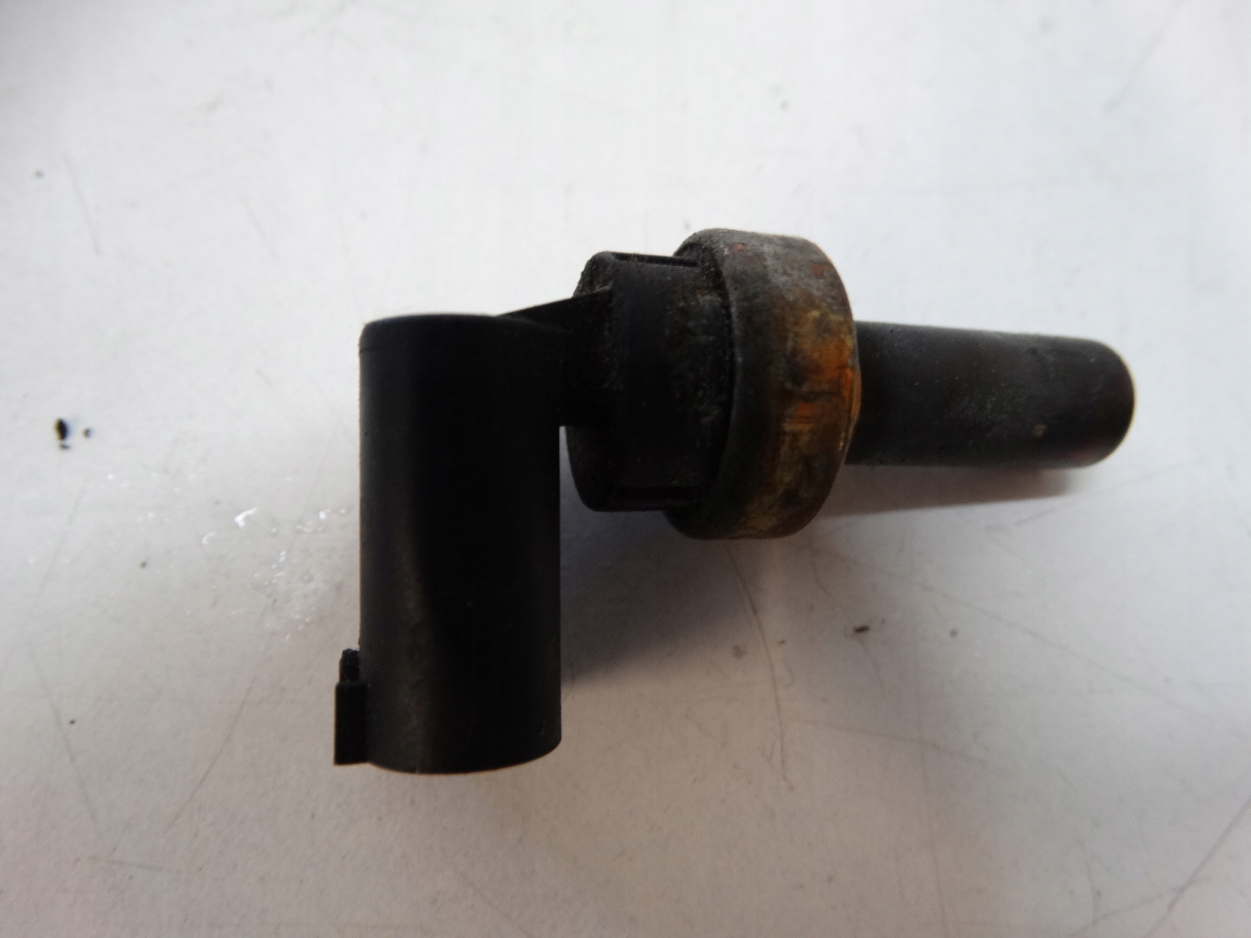 Sensor TEMPERATURY MERCEDES W169 A0009050700