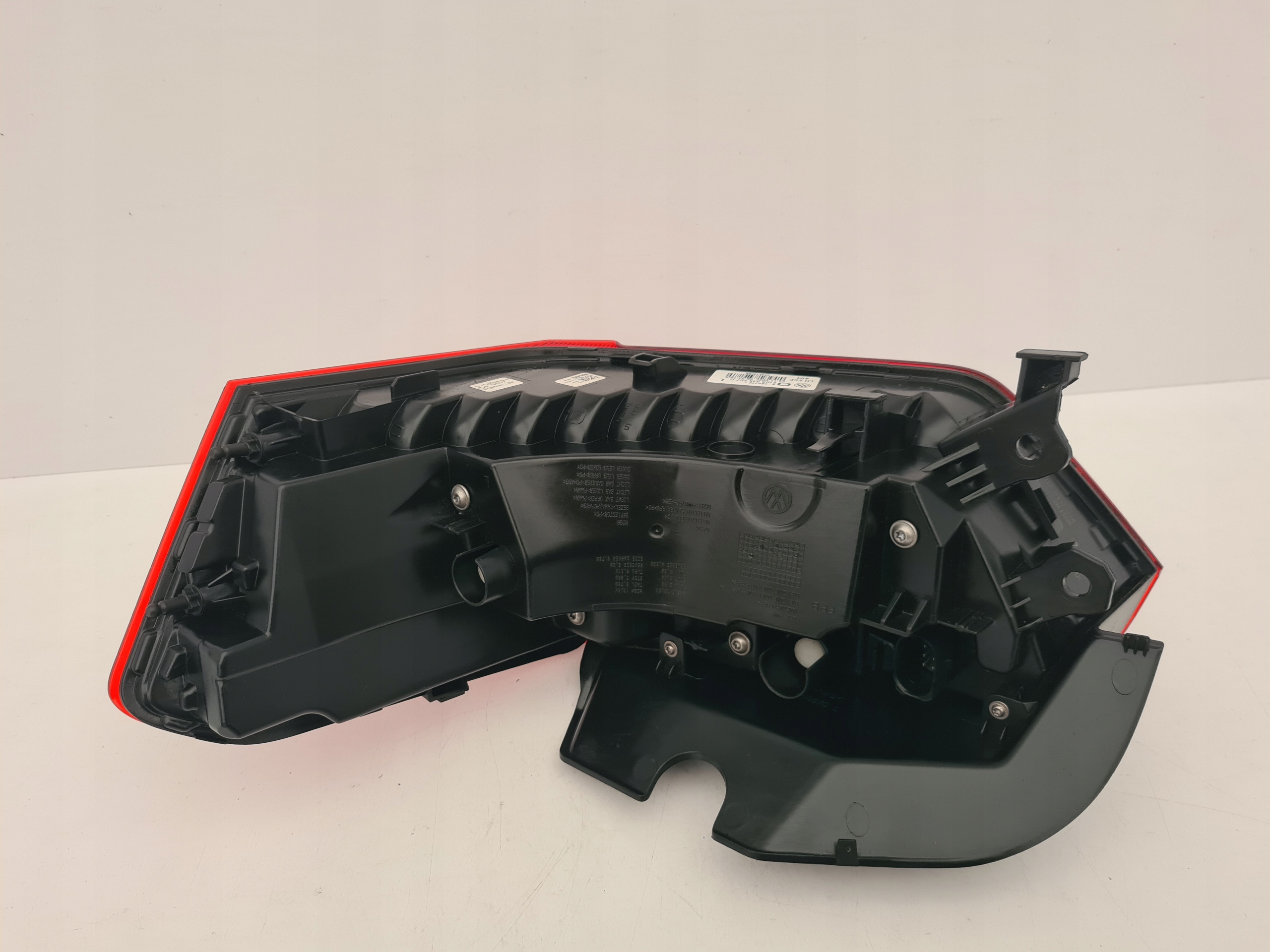 фонарь левый vw ID3 id.3 10A945207D