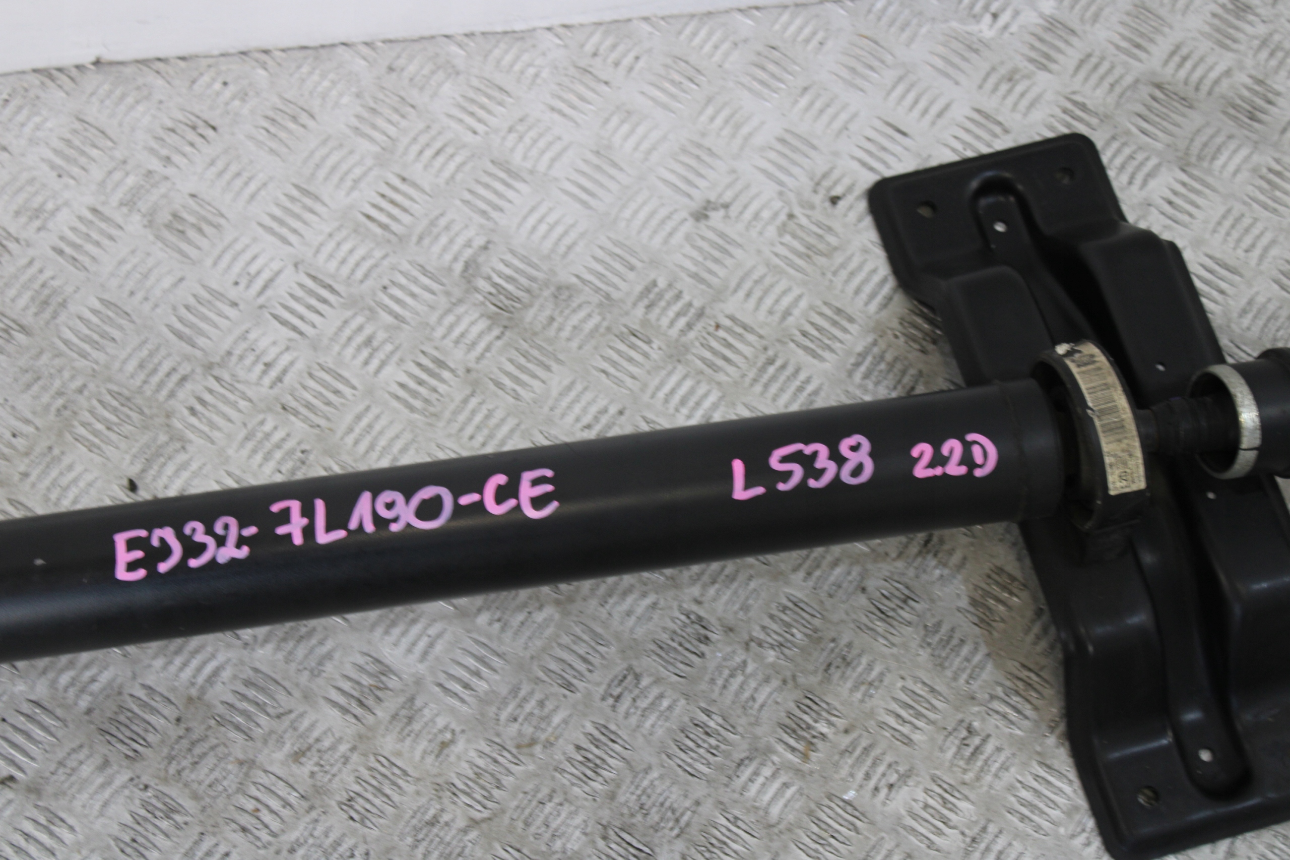 cardan KARDAN LAND ROVER EVOQUE L538 EJ32-7L190-CE