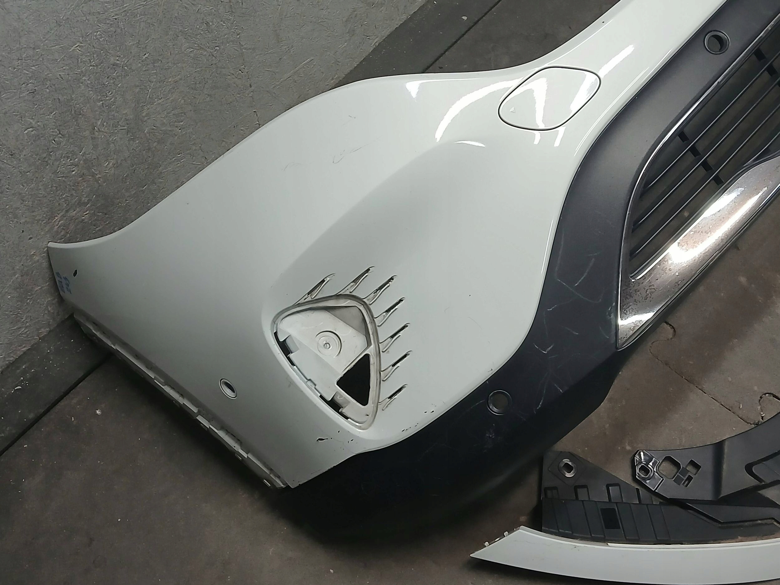 bumper front MERCEDES EQB W243 A243