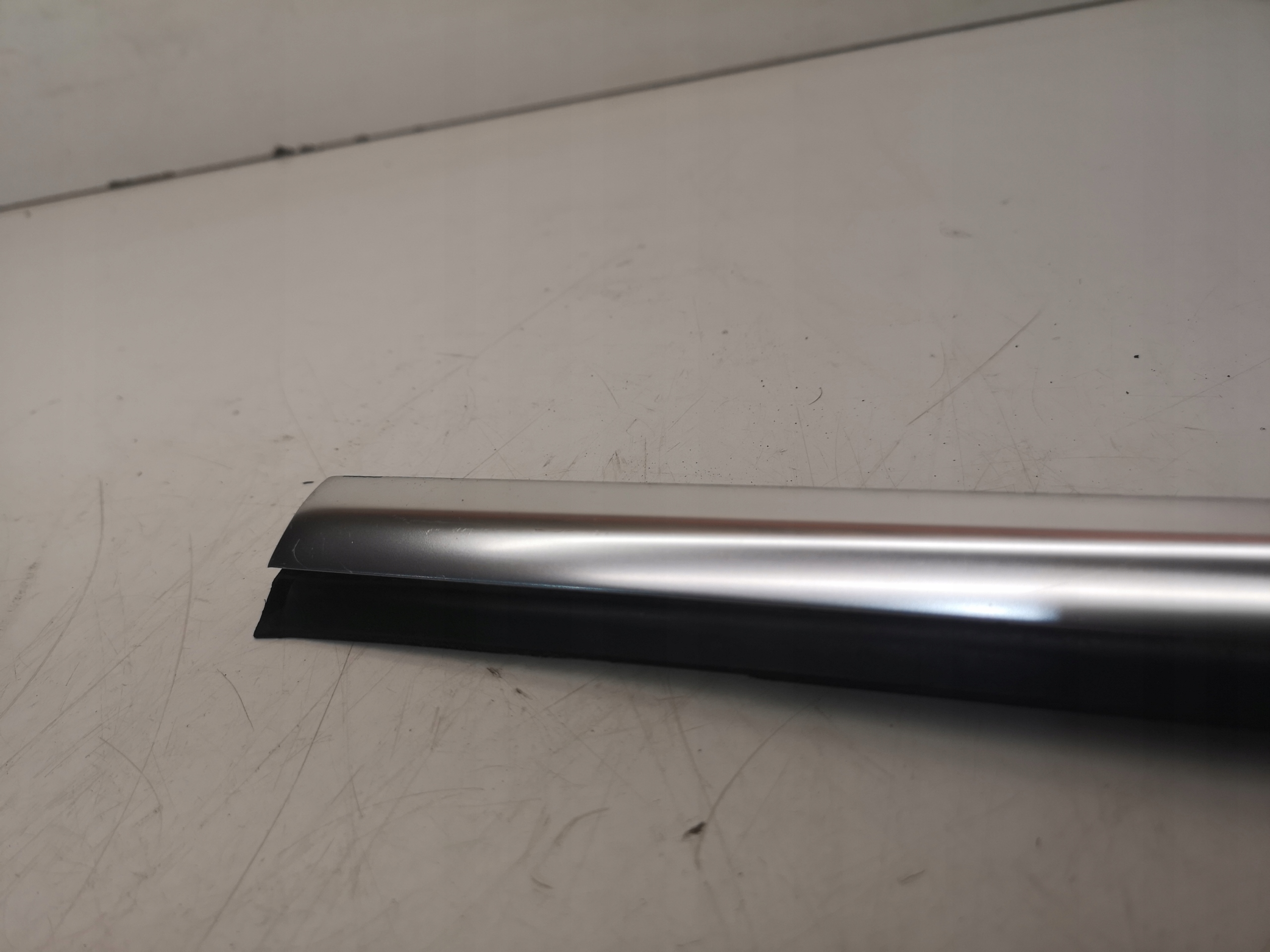 moulding CHROM windows rear part AUDI A4 B7 CABRIO 8H0839478